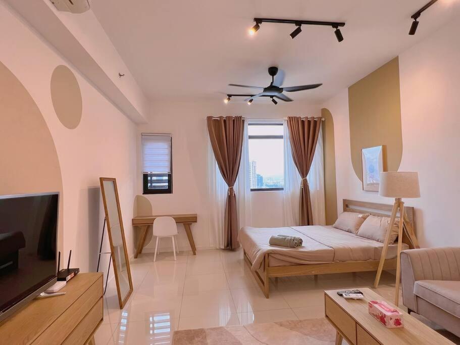 Cozy & Homely Chambers KL@3 Mins Walking Distance to LRT & Monorail