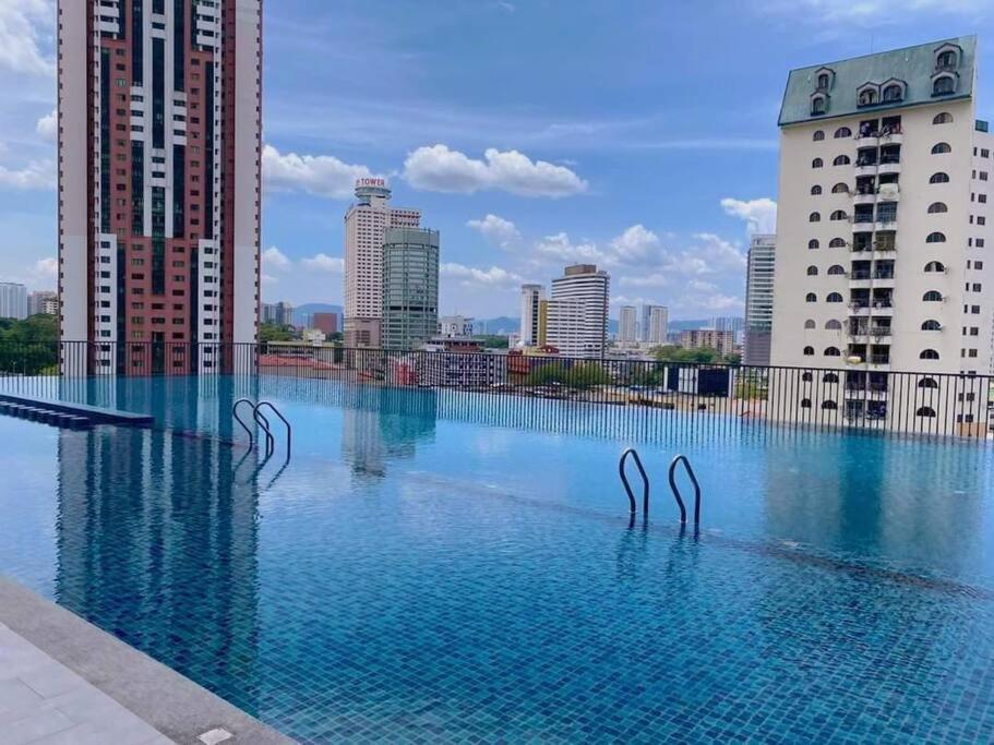 Cozy & Homely Chambers KL@3 Mins Walking Distance to LRT & Monorail