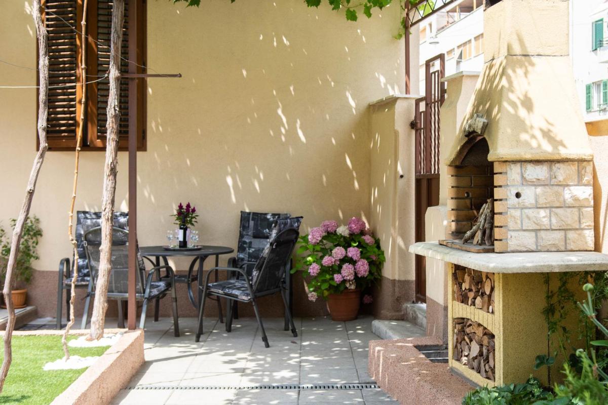 Antique Garden Villa view 4