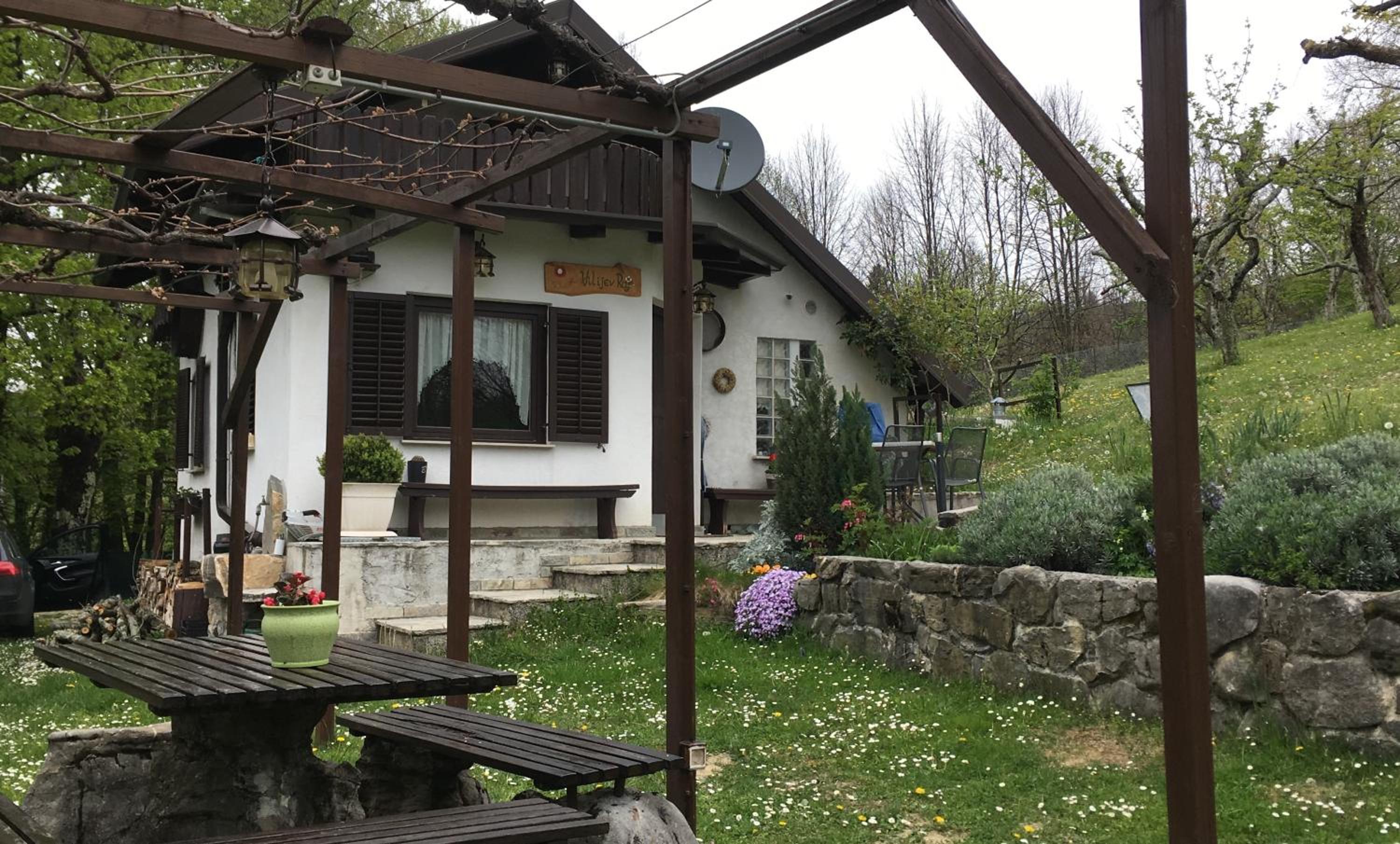 Vilijev Raj, a property with cottage in the countryside view 3