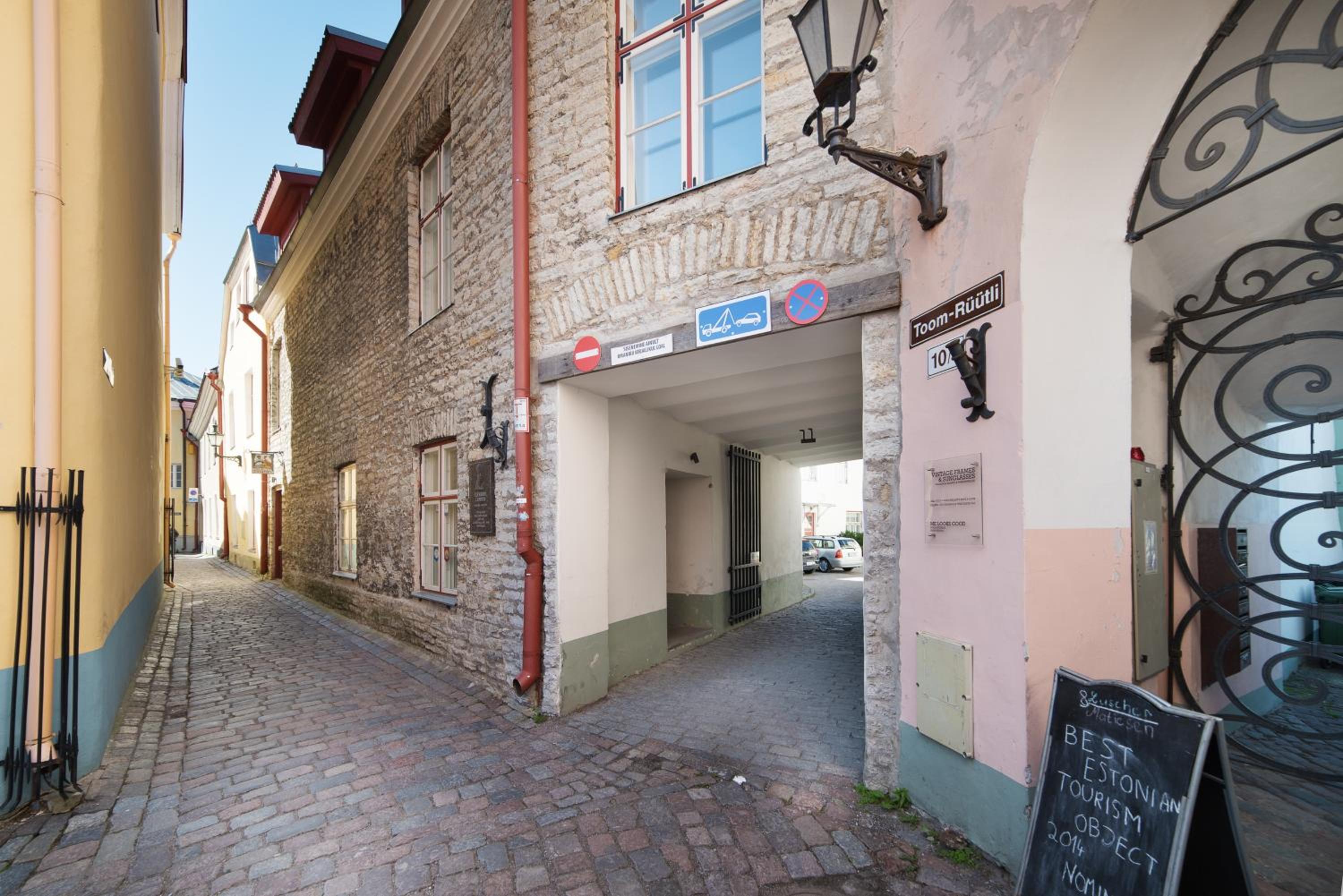 Tallinn City Apartments Old Town Toompea