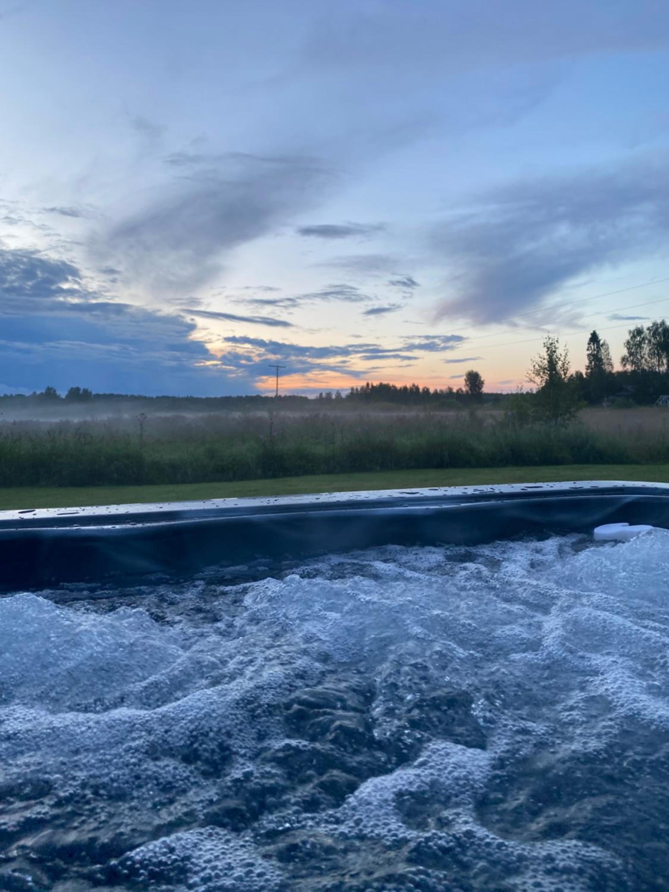 Villa Nightsky -private location, sauna and jacuzzi