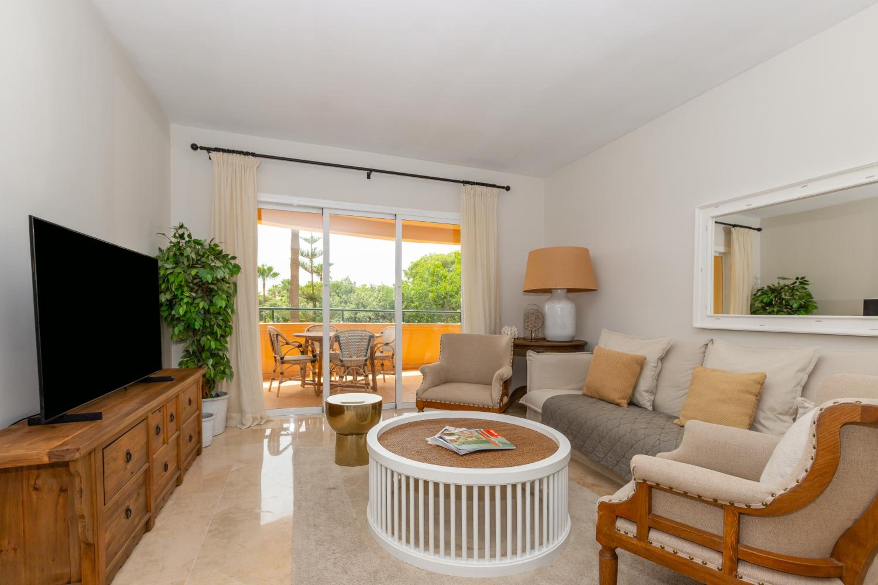 Precioso Apart Elvira Hills.