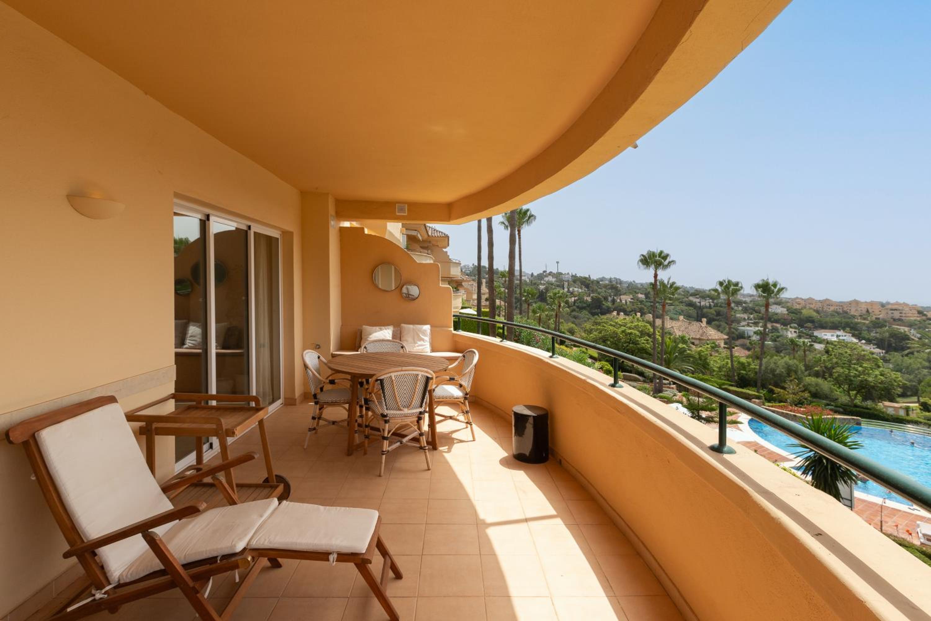 Precioso Apart Elvira Hills.