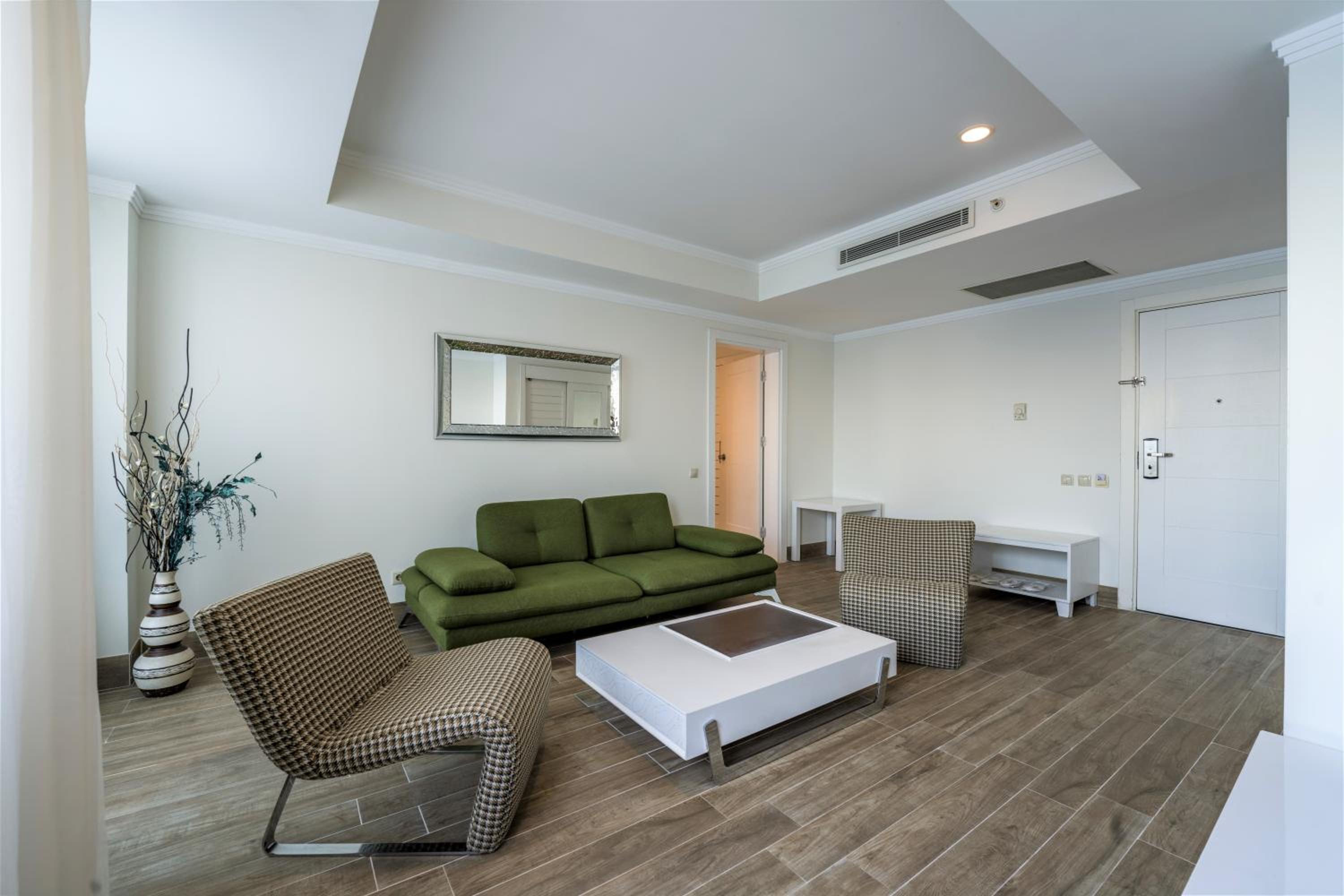 Orange County Kemer - Image 46