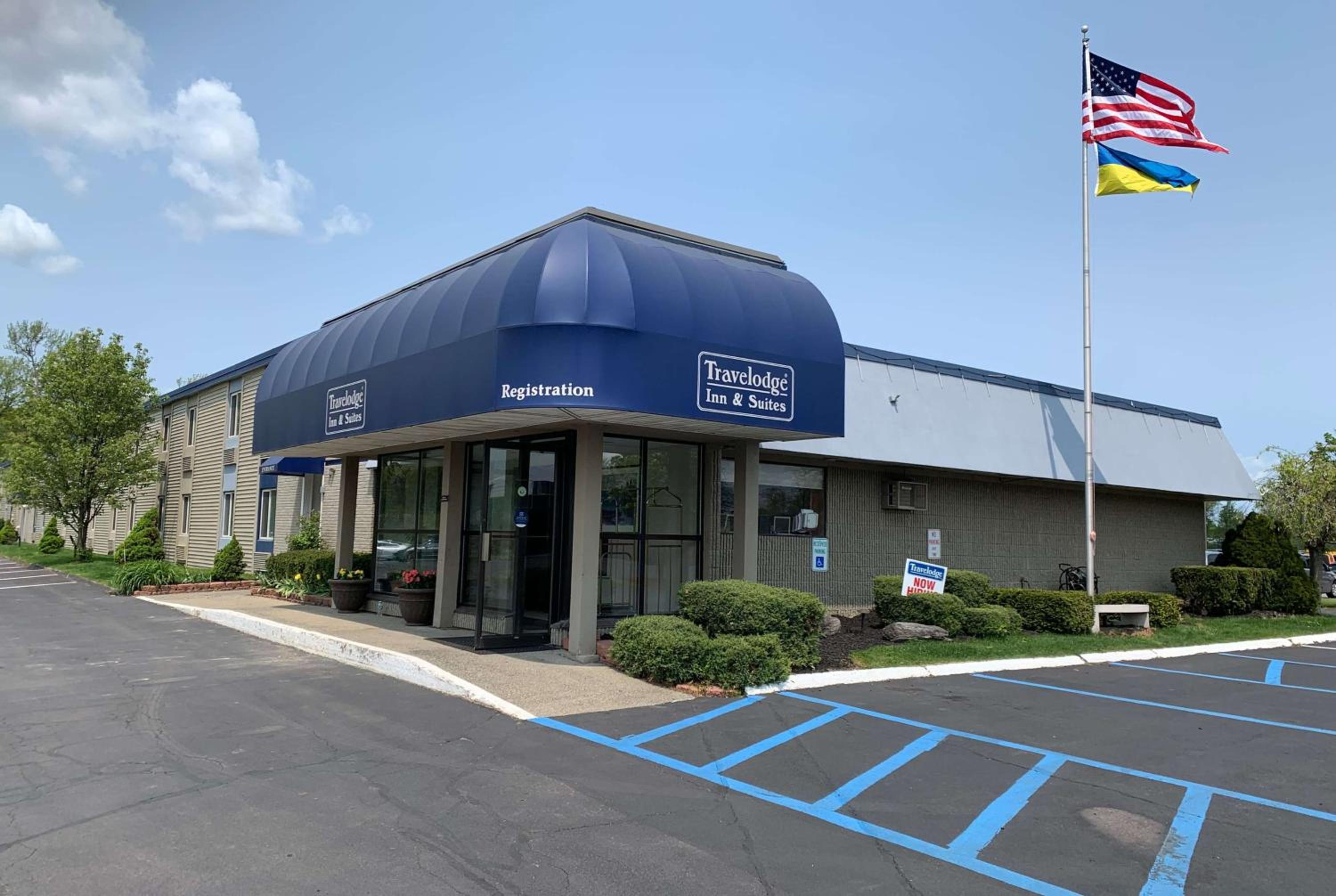 Hotel Travelodge Inn & Suites by Wyndham Albany - Image 1