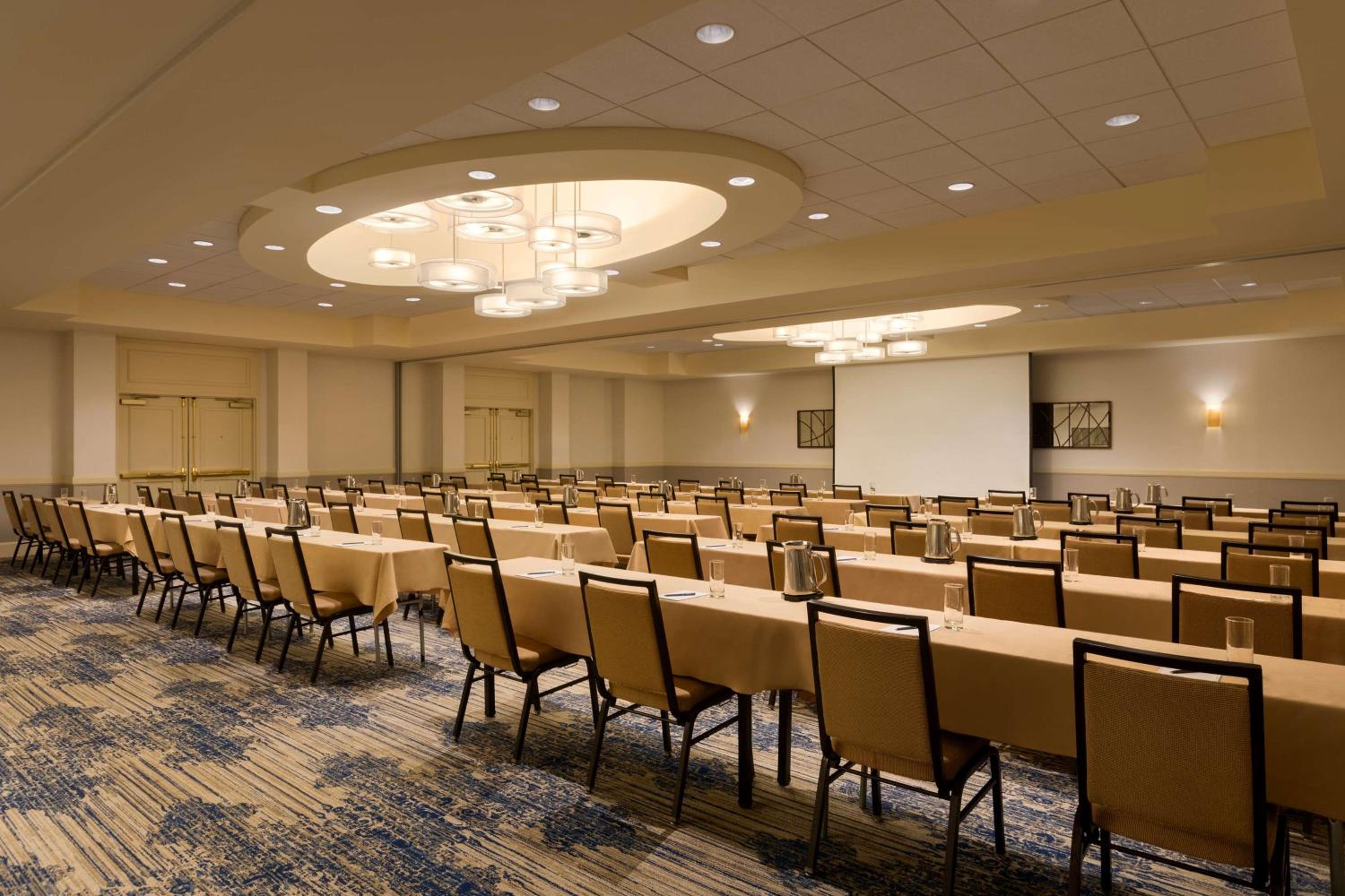 Embassy Suites by Hilton Boston Waltham - Property Image 43