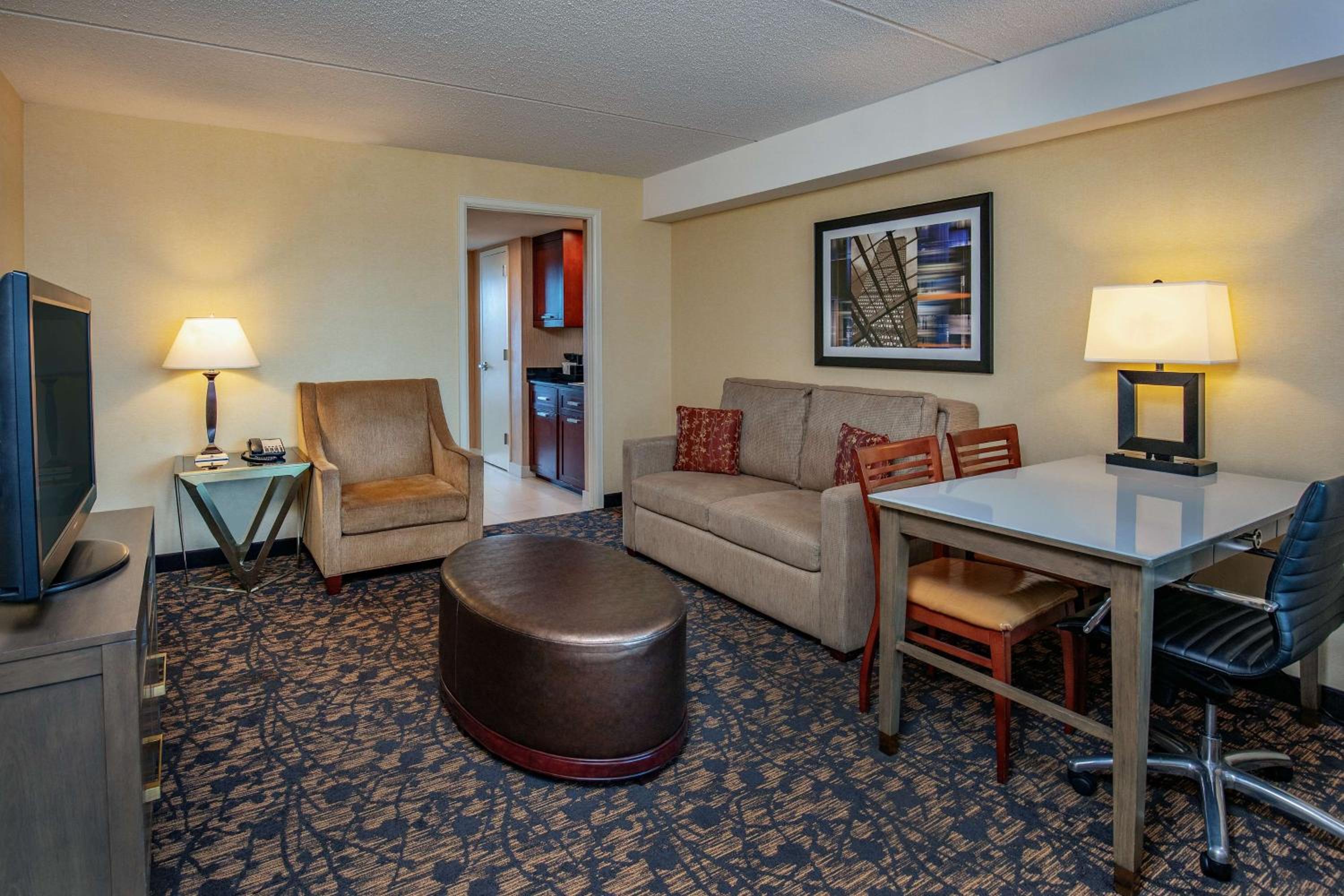 Embassy Suites by Hilton Boston Waltham - Property Image 11