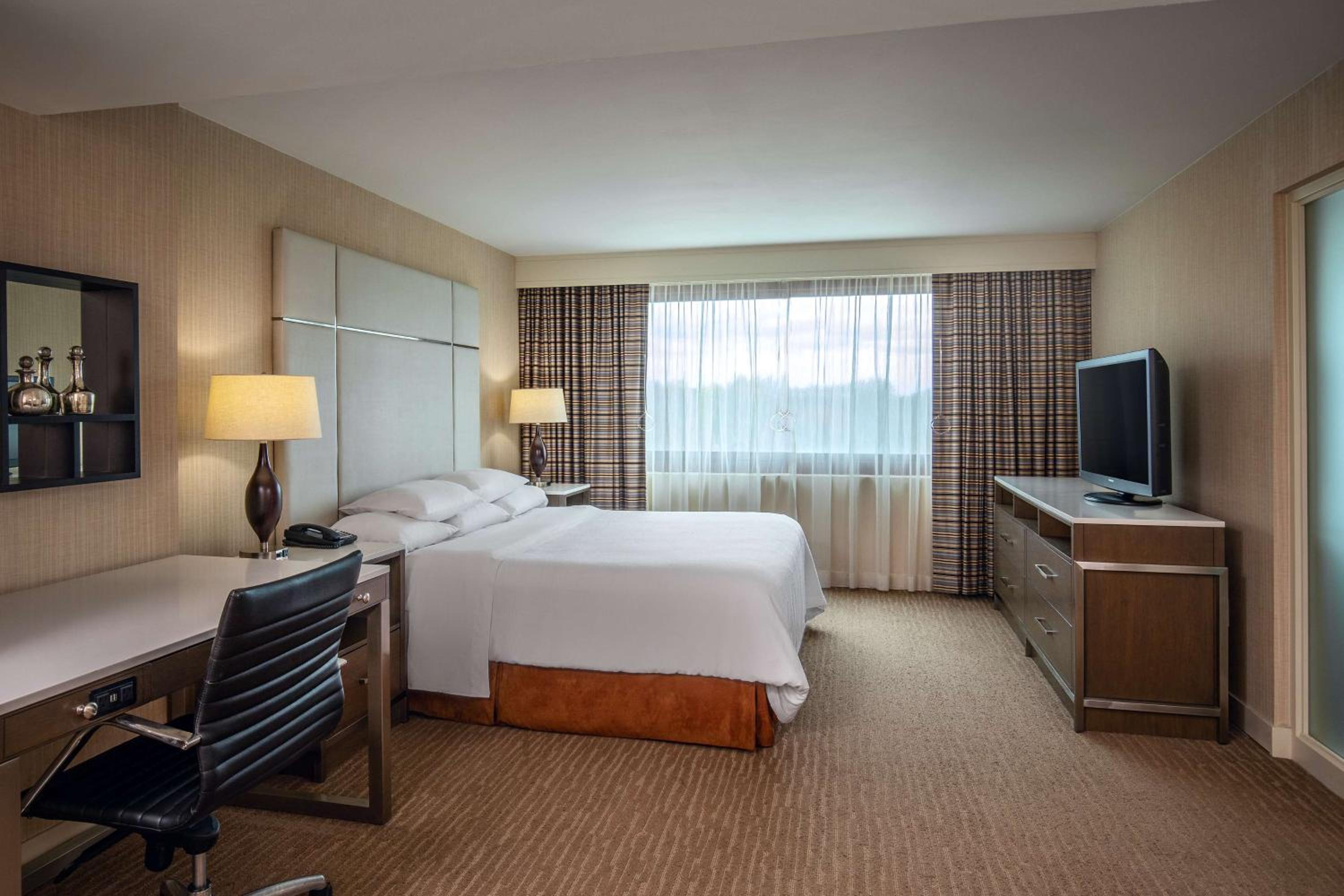 Embassy Suites by Hilton Boston Waltham - Property Image 1