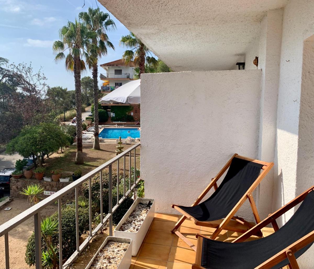 Apartamento muy tranquilo con piscina photo 3