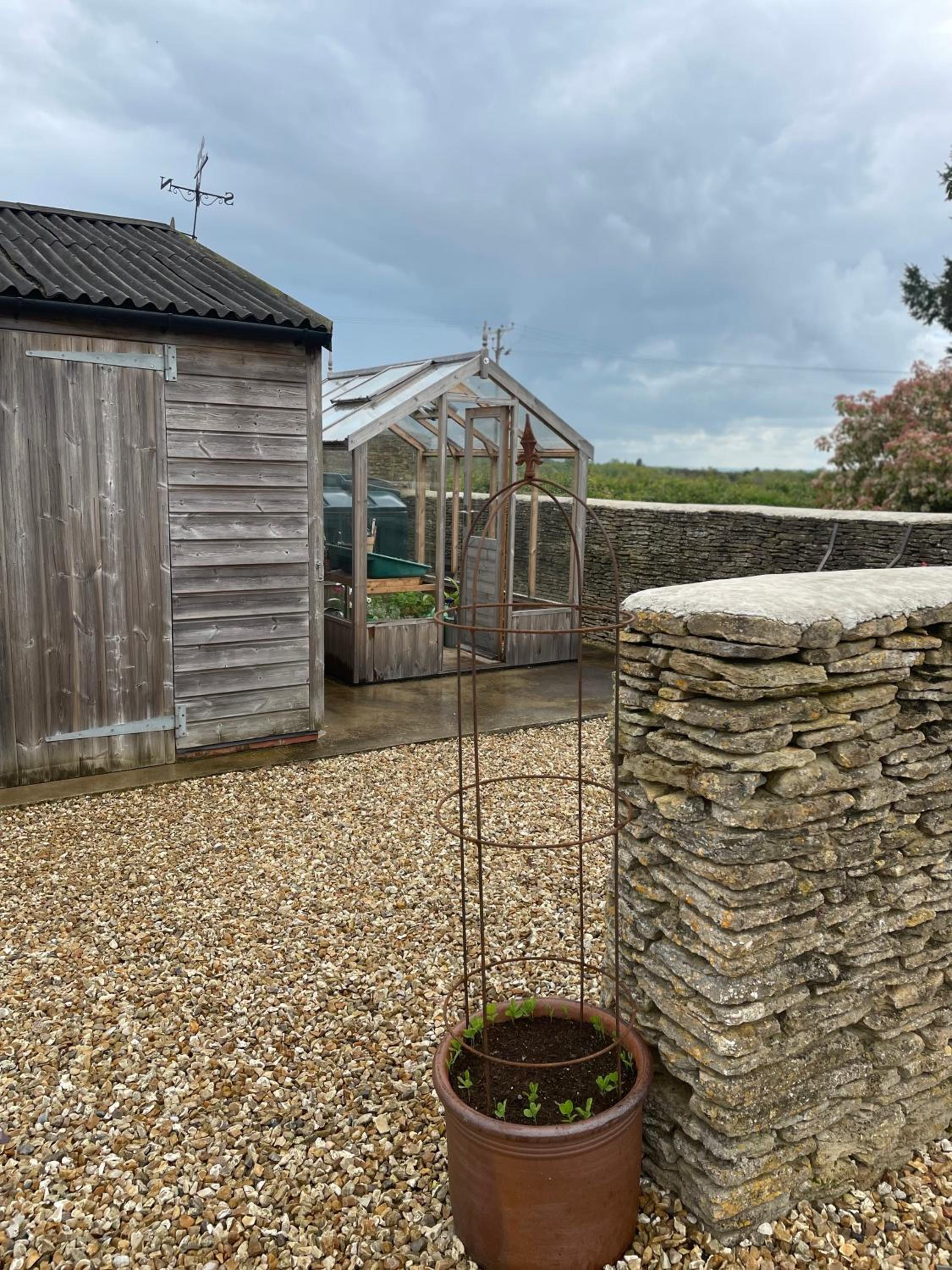Field End House Strawberry Lane Meysey Hampton view 5