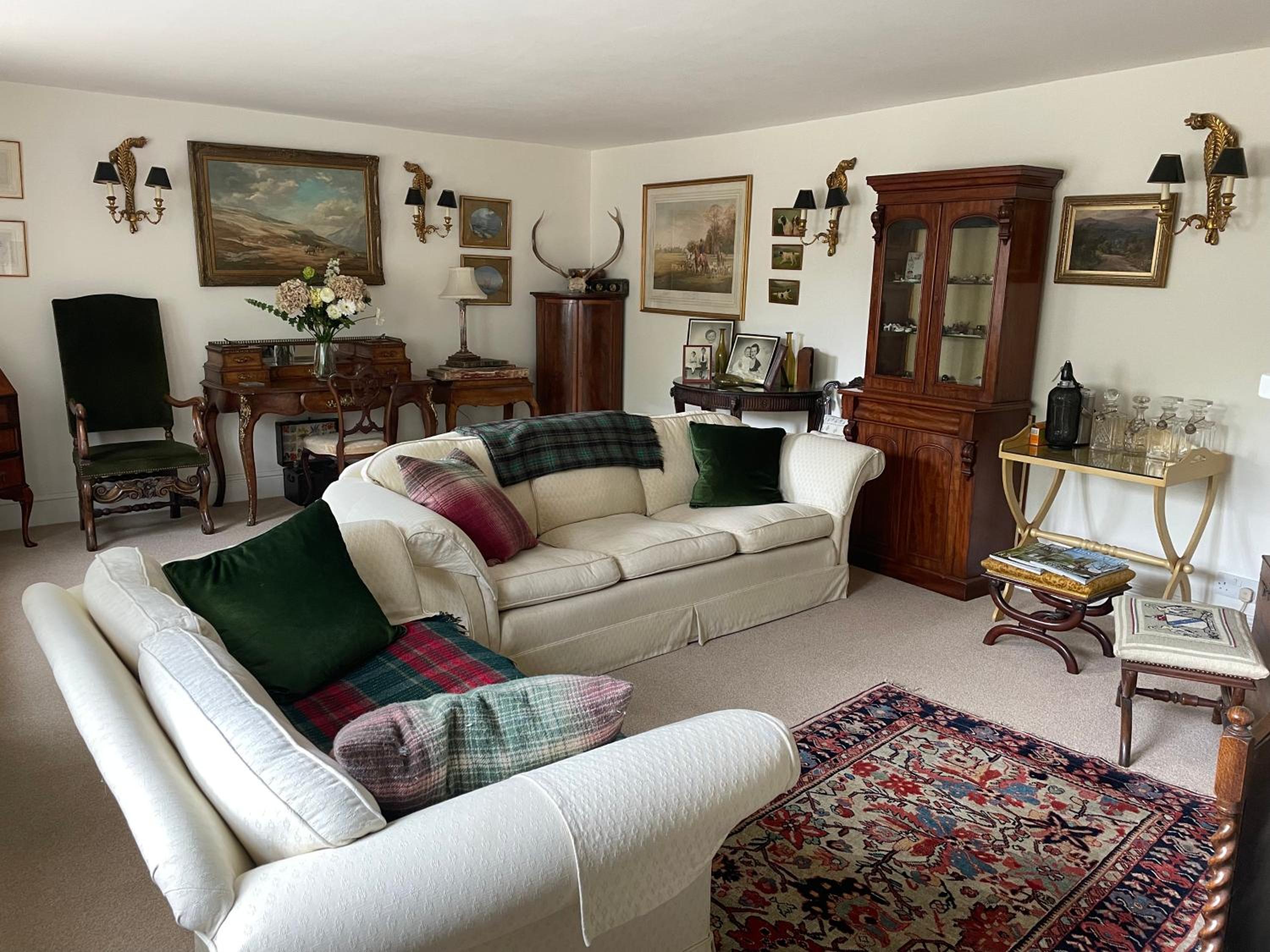 Field End House Strawberry Lane Meysey Hampton view 4