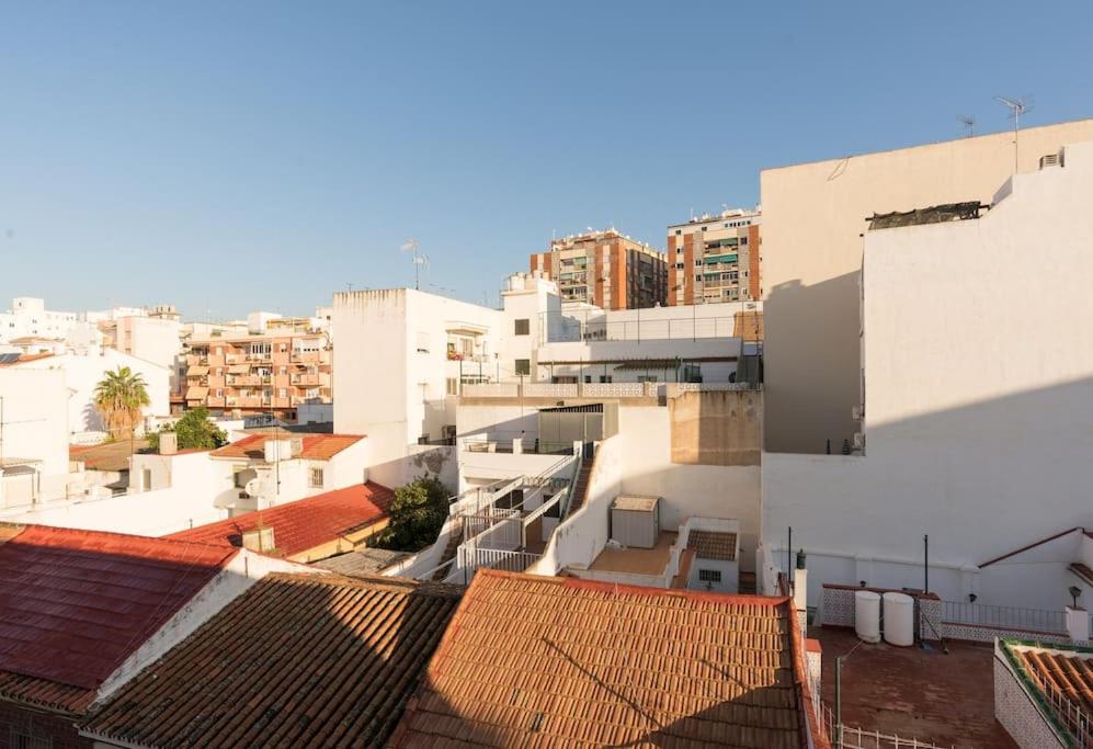 Apartment with Work/Study room close to Old Town