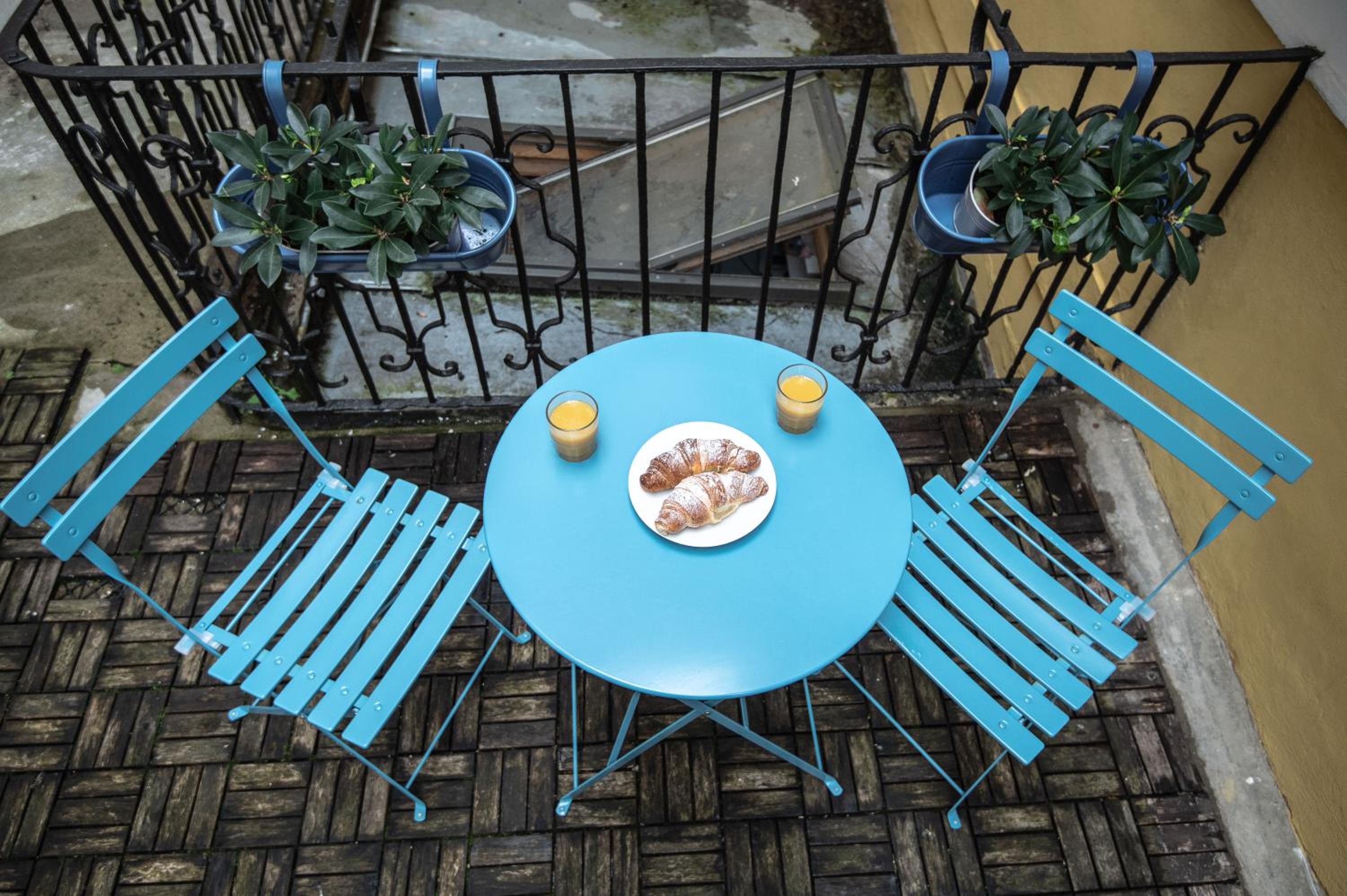 Charles Bridge Hostel & Apartments