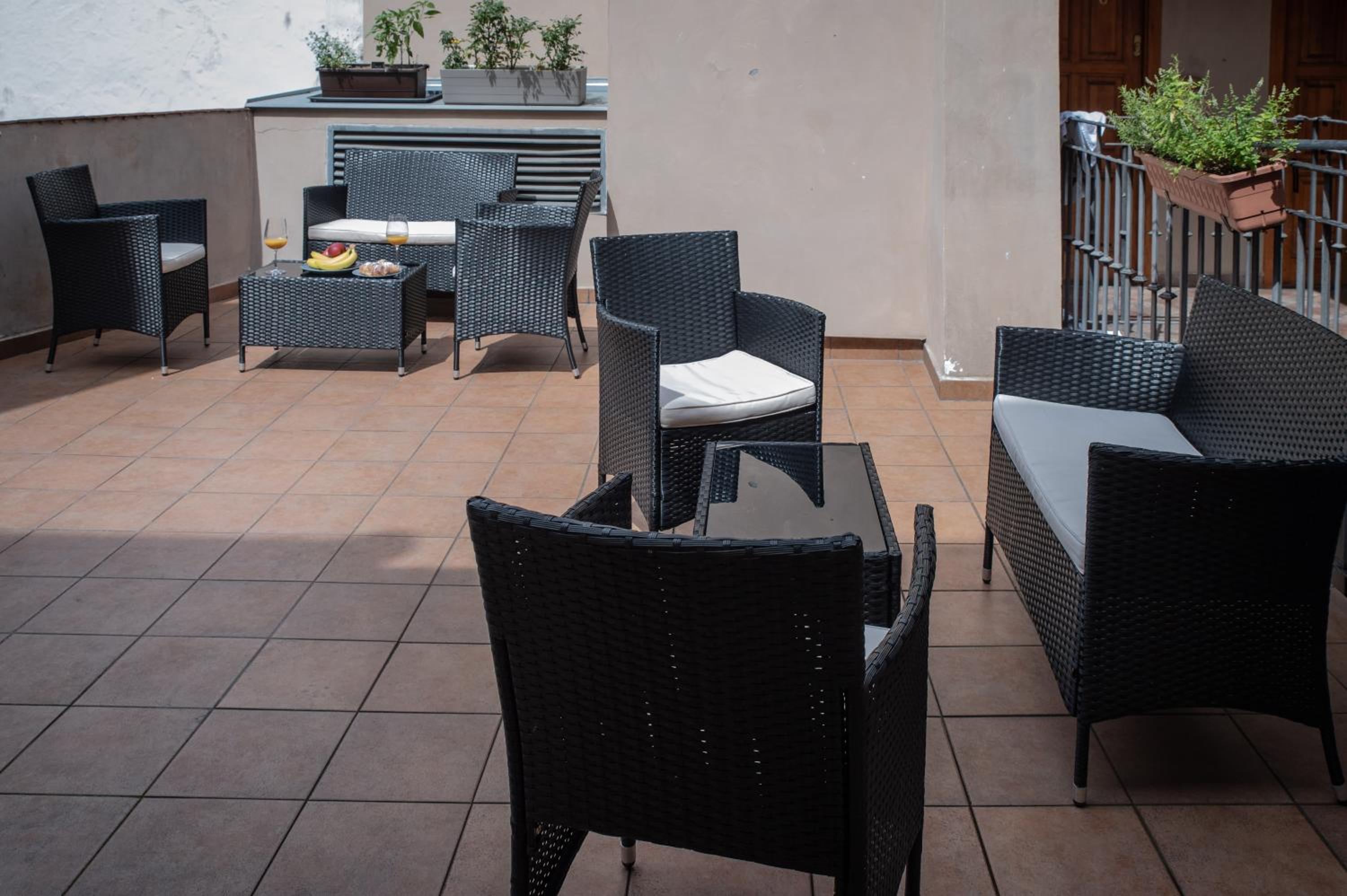 White Swan Boutique Apartments