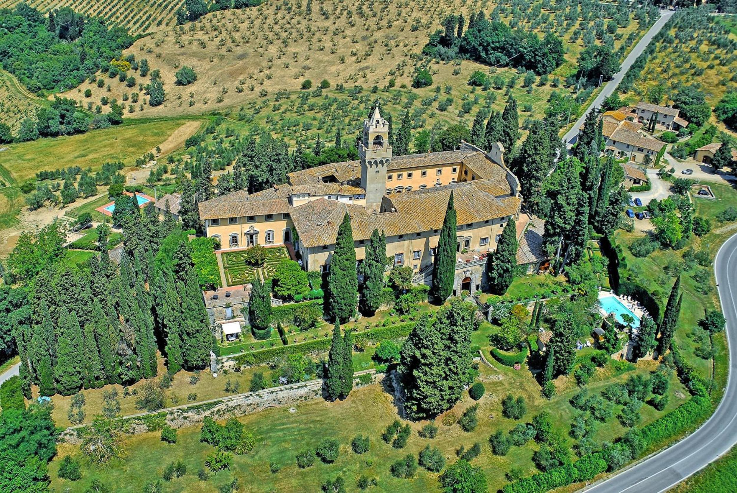 Castello di Montegufoni by PosarelliVillas