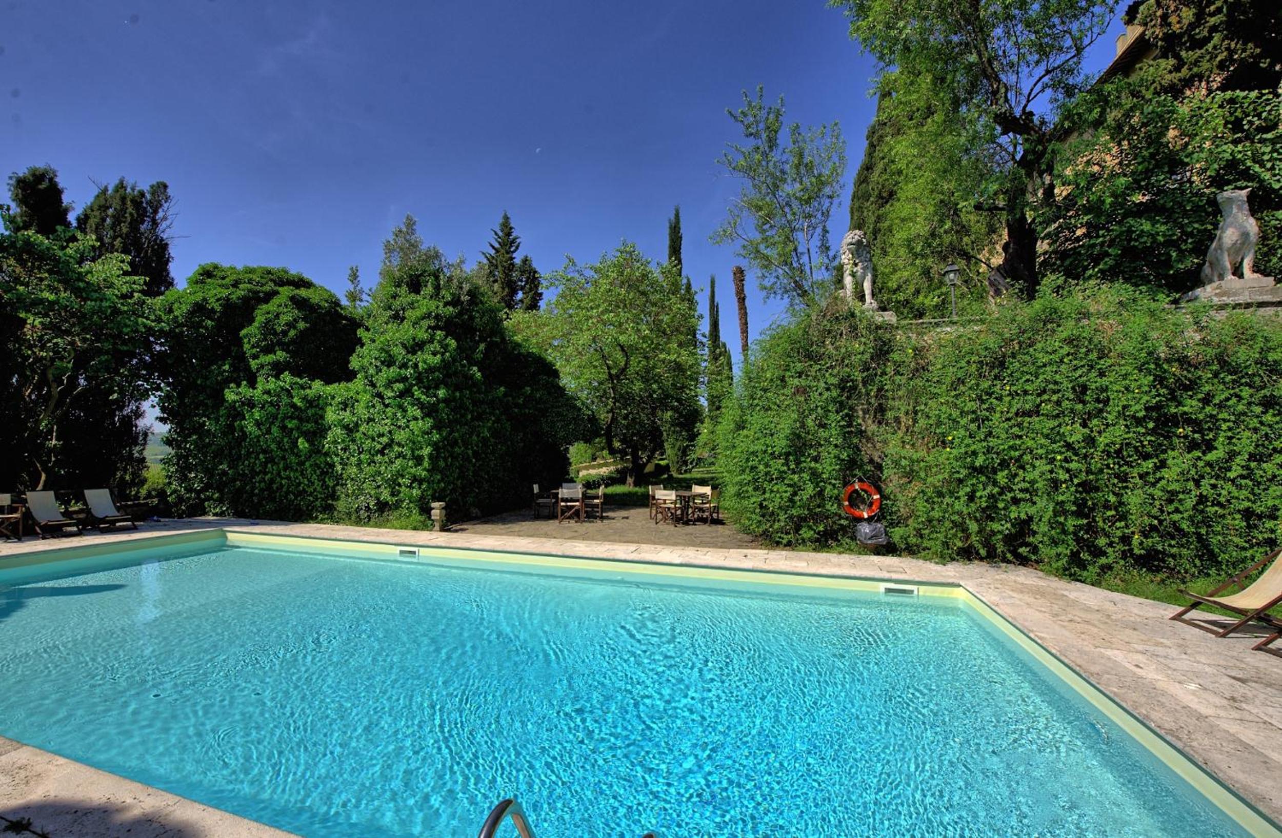 Castello di Montegufoni by PosarelliVillas