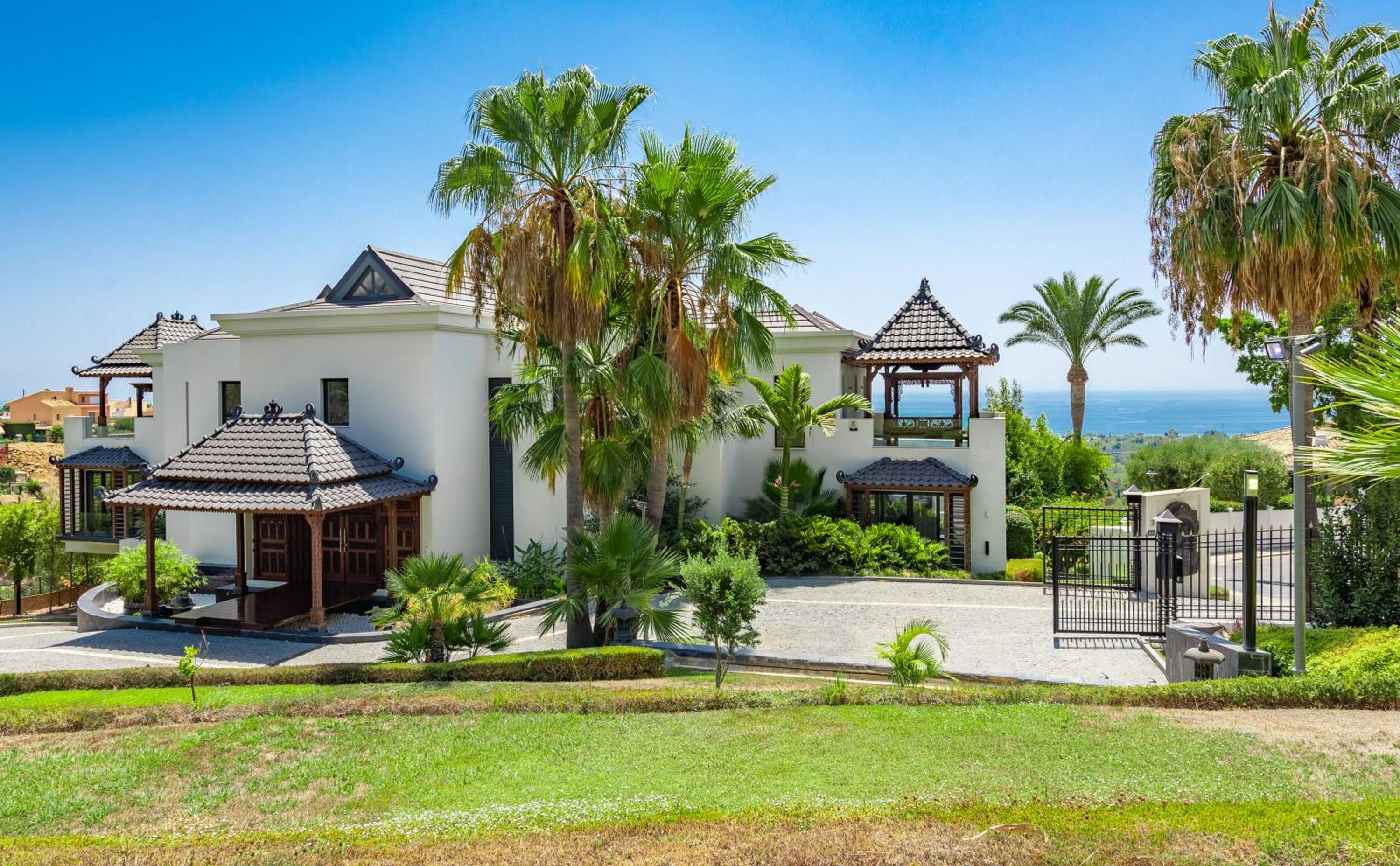 Luxury Villa, Cascada De Camojan