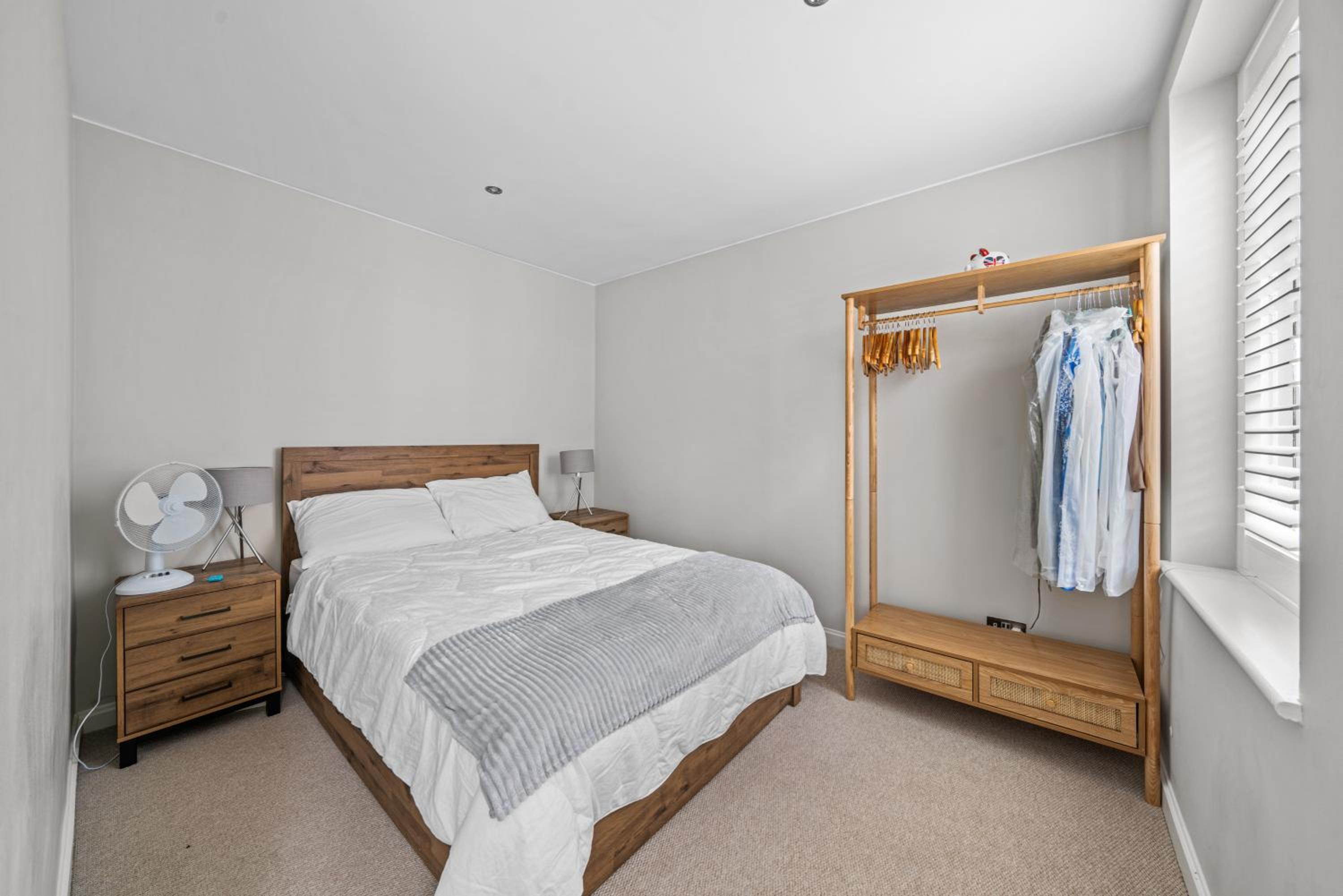 3 Bed City Centre House Sleeps 6 - Parking Wifi