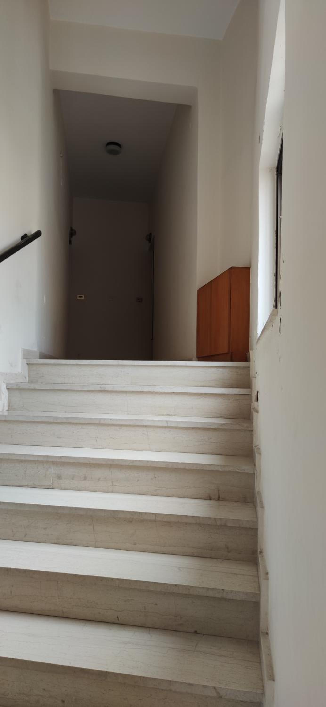 Watch Penthouse City Center & parking view 5