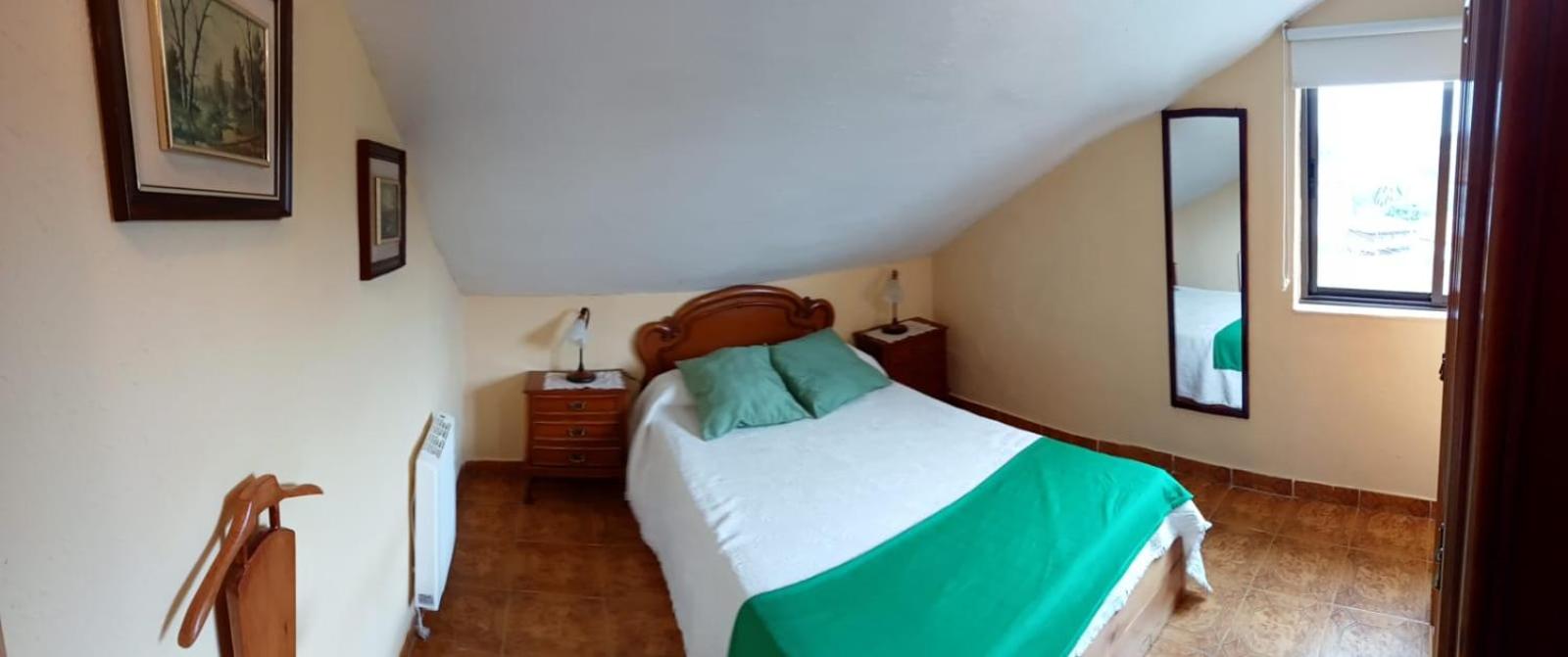 Apartamento abuhardillado en pueblo asturiano