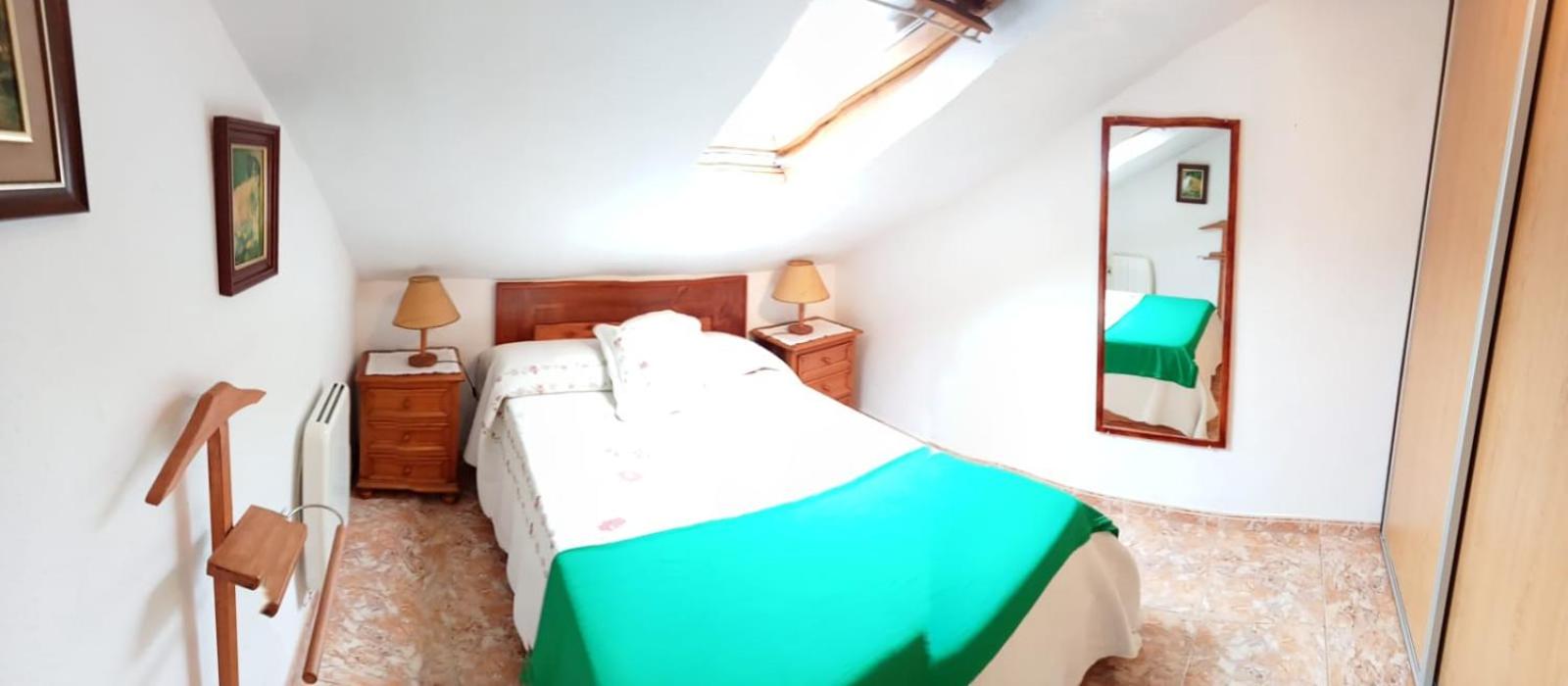 Apartamento abuhardillado en pueblo asturiano