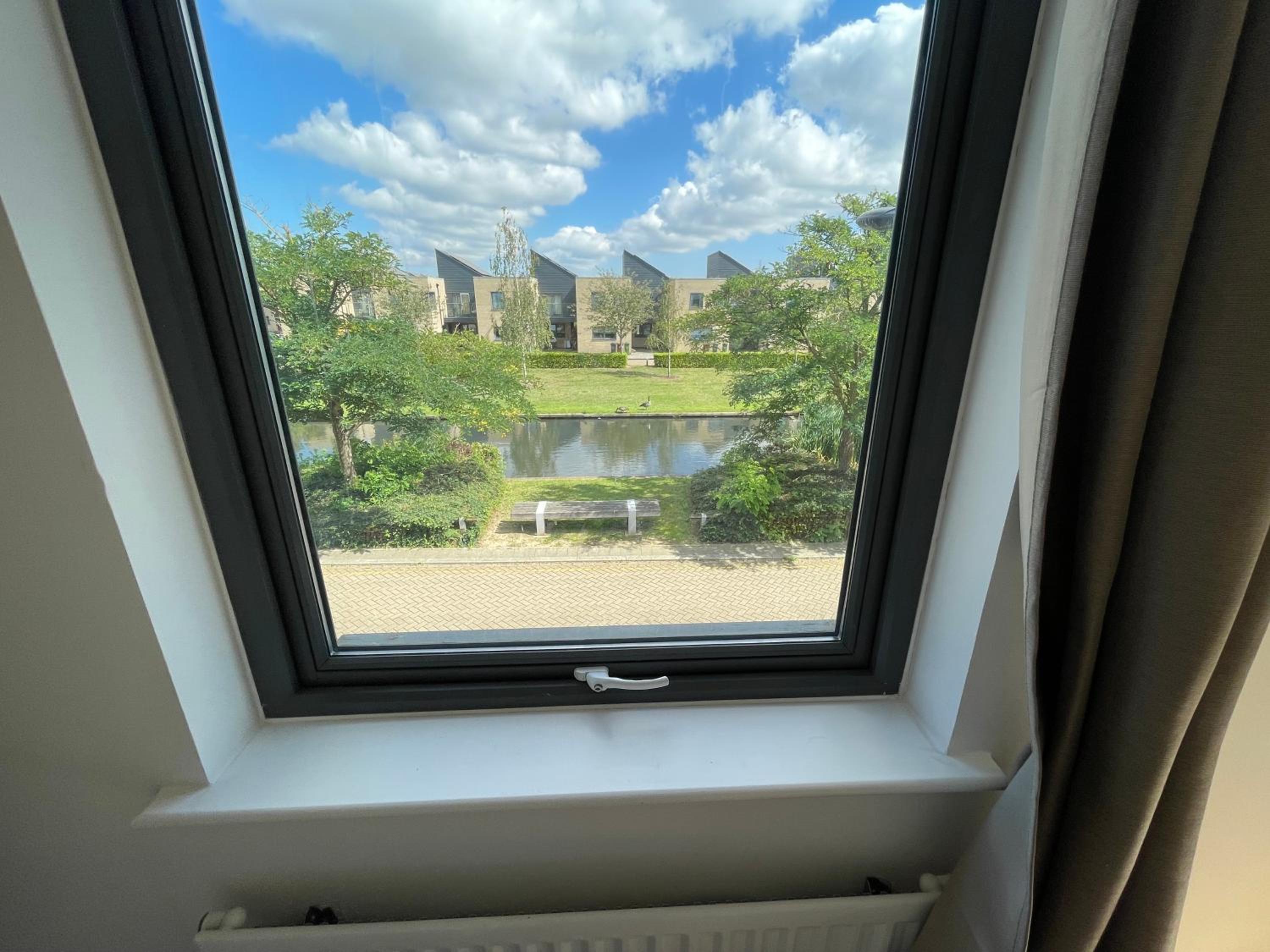 Quiet Luxe Home with GYM and Free Parking