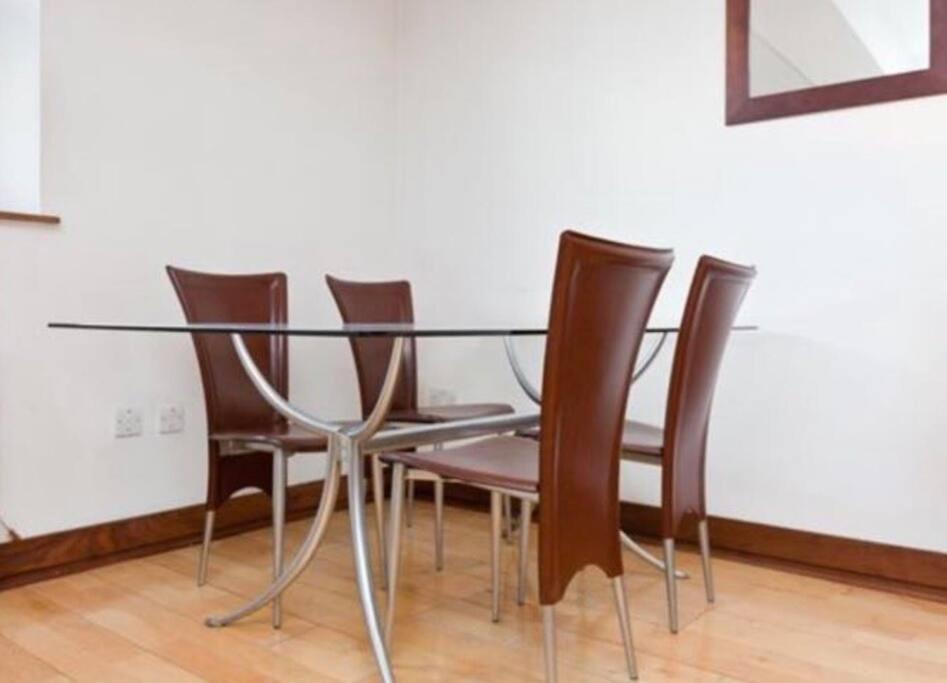 Modern apt in heart of Dublin