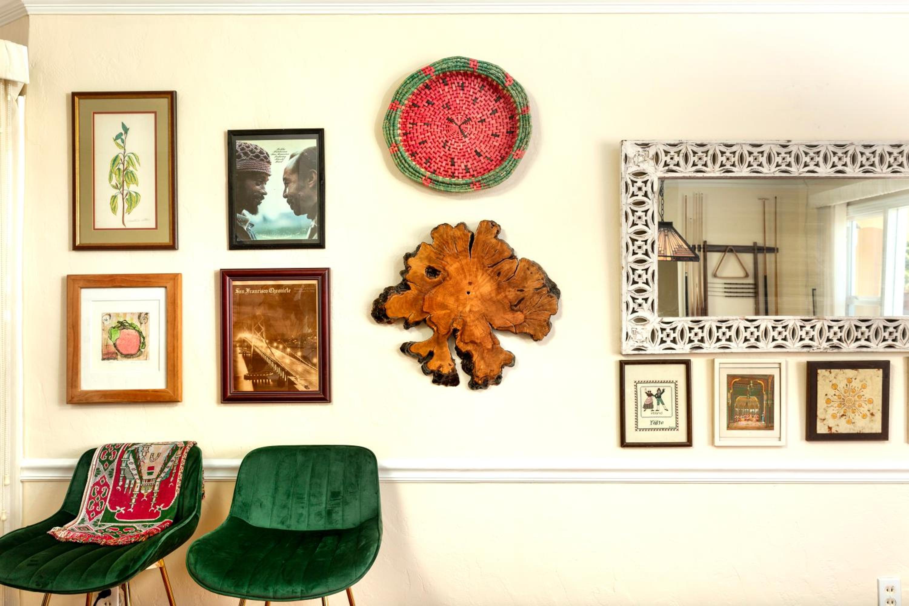 Petaluma Vacations - Spacious Renovated Petaluma Home- Pool Table, Fire Pit, Parking - Property Image 2