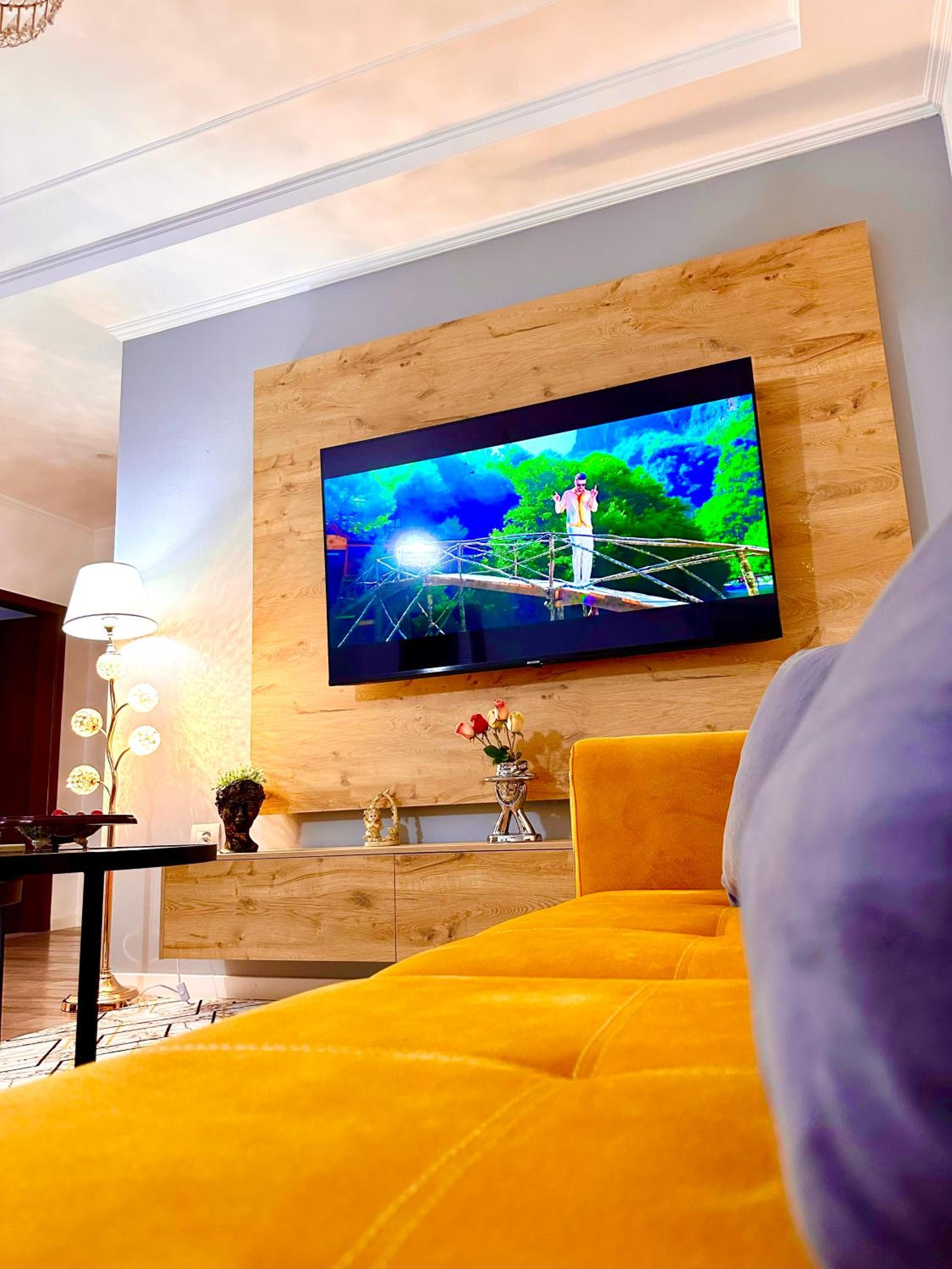 The Luxe Apartments
