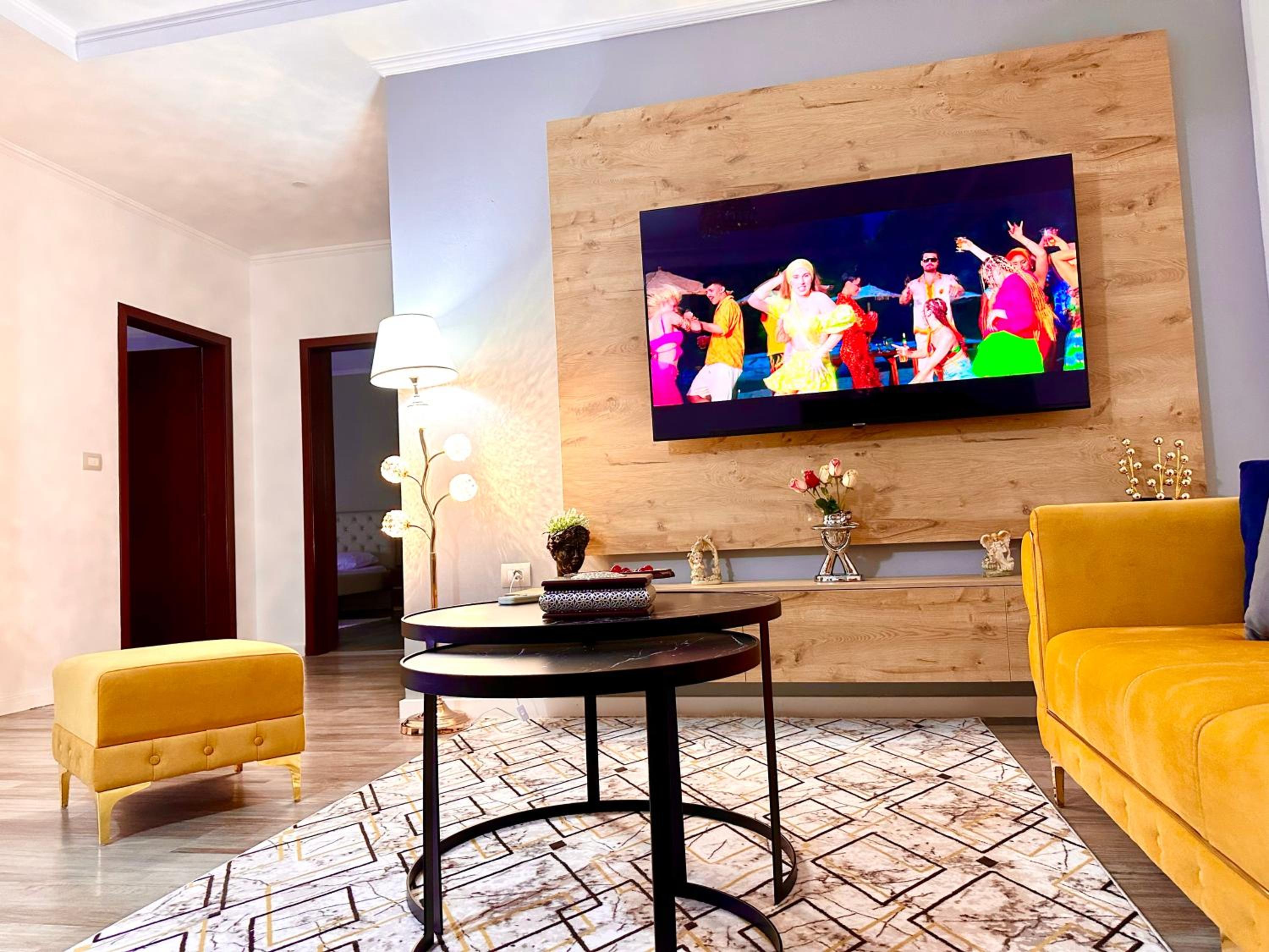 The Luxe Apartments