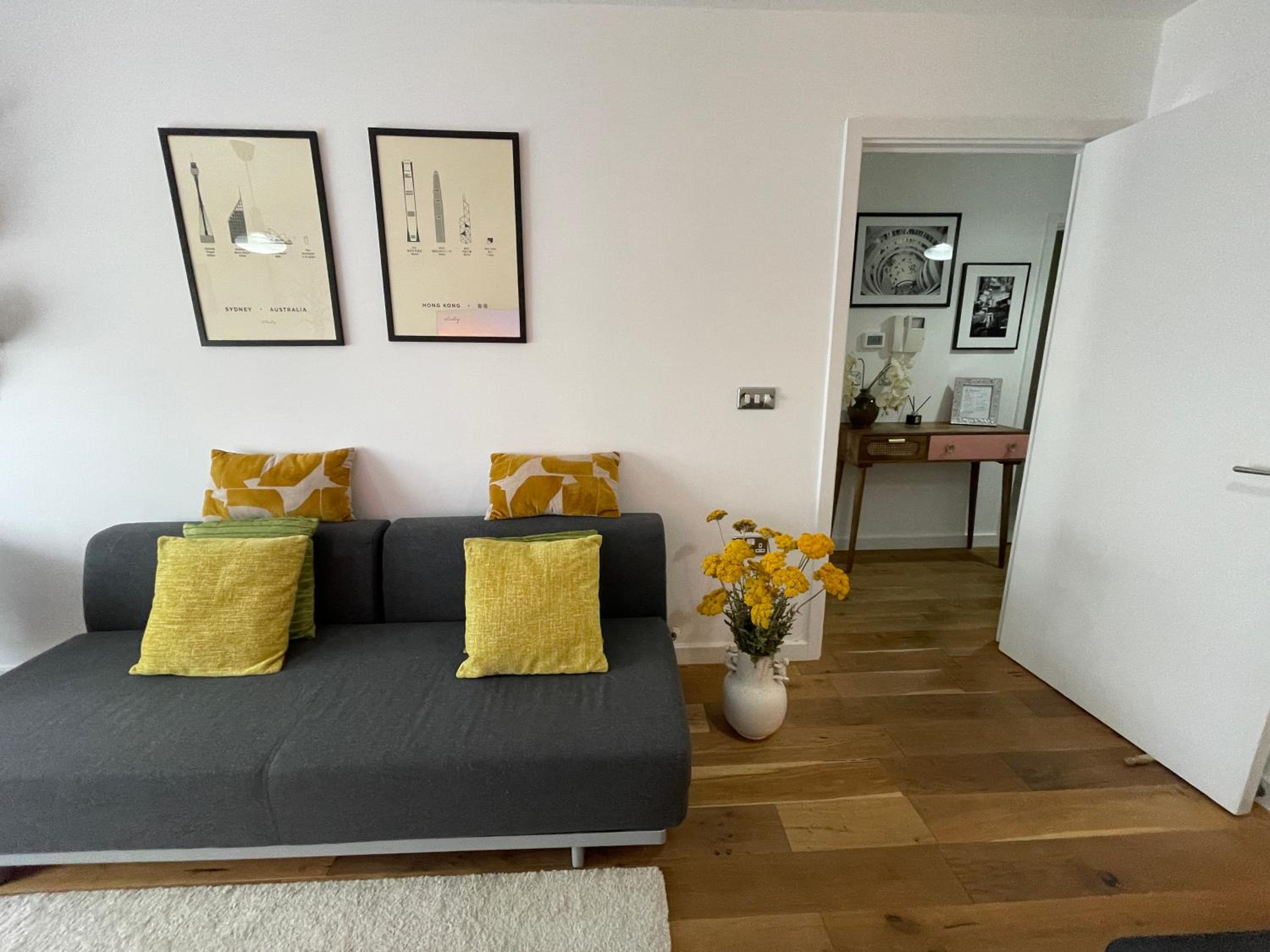 Peloton Organic Health Apartment in Angel, Old Street, Islington