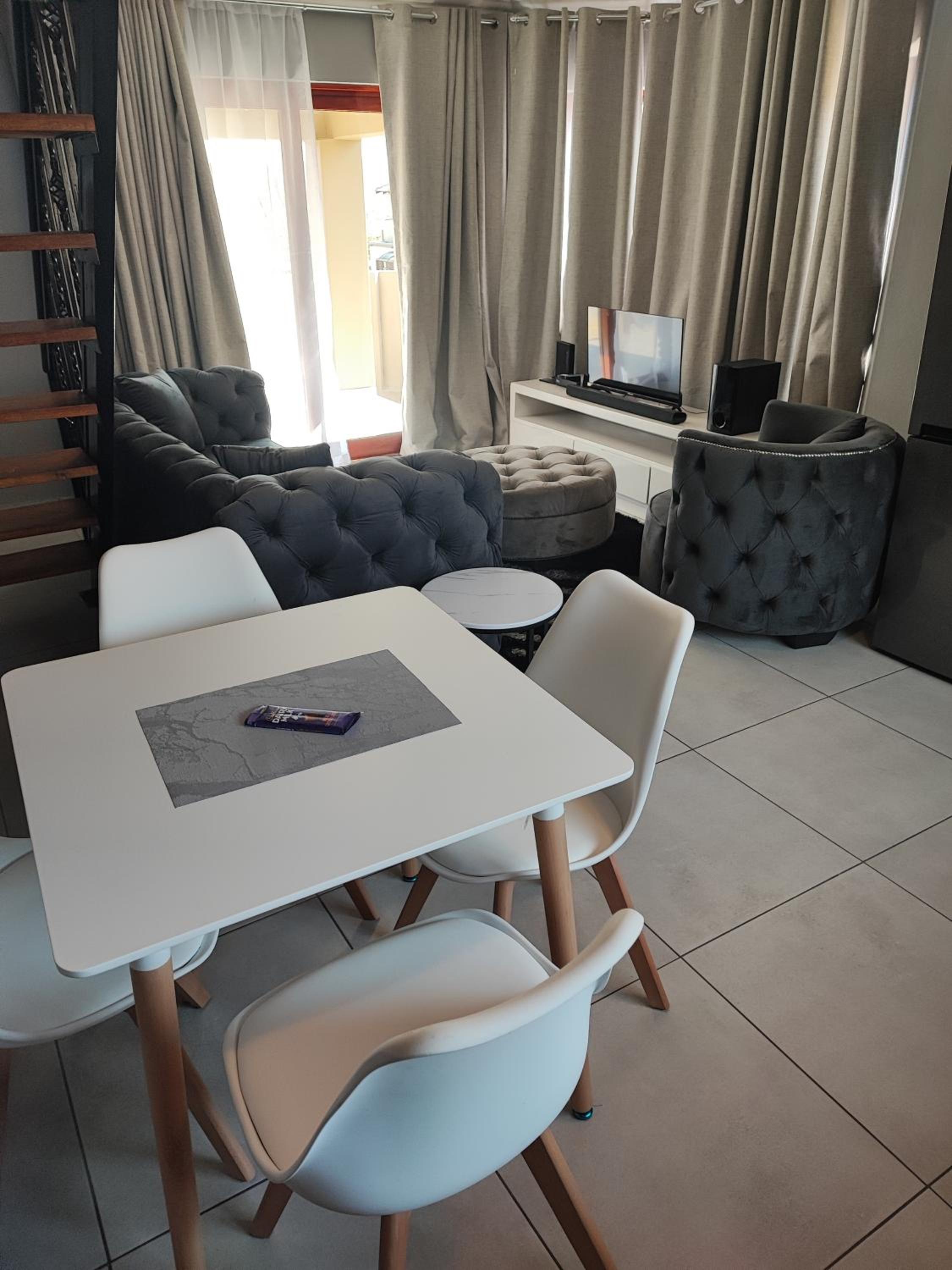 Kyalami Boulevard Estate, Kyalami Hills ext 10 Robin Road Midrand view 2