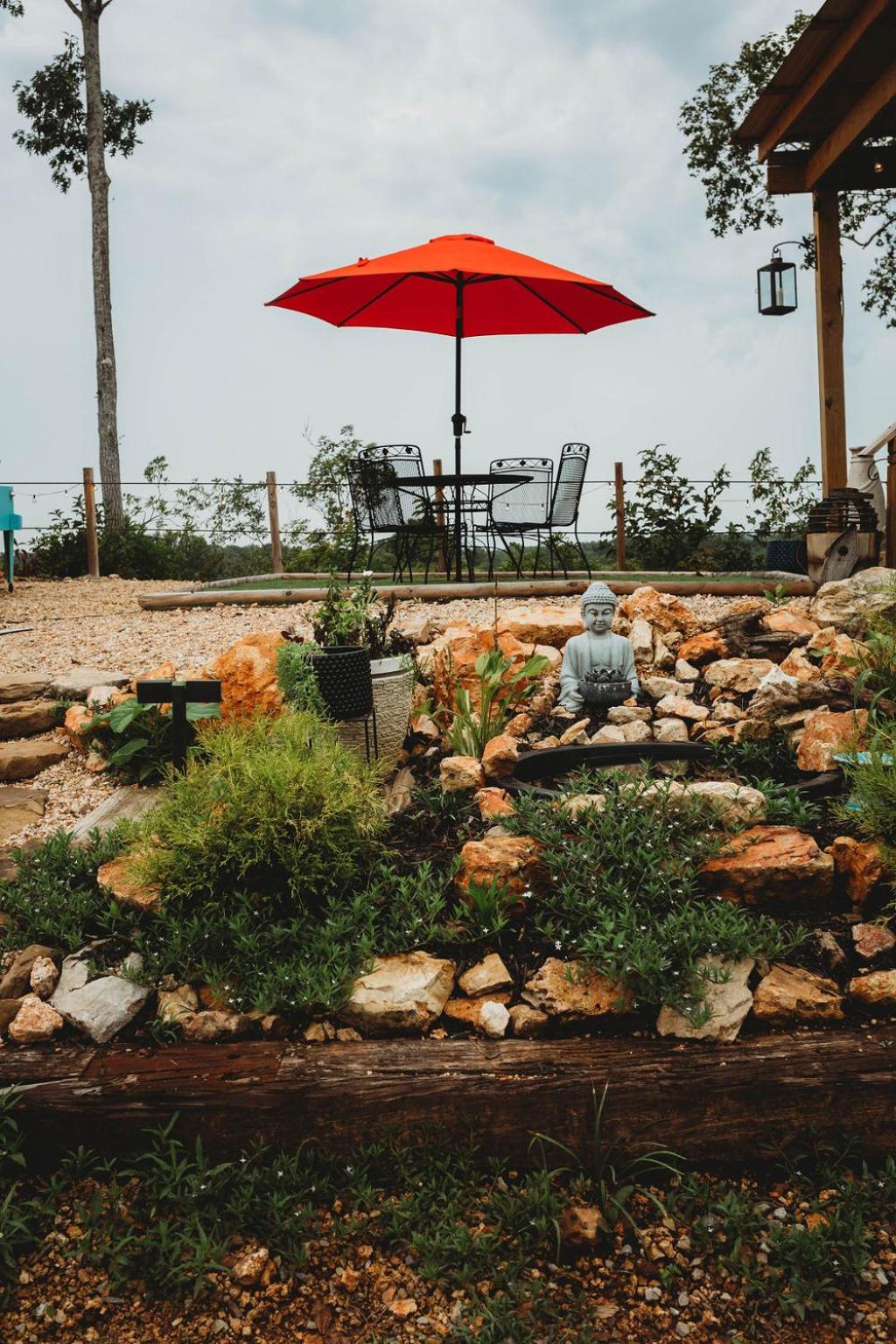 WATERFRONT LUXURY GLAMPING DOME