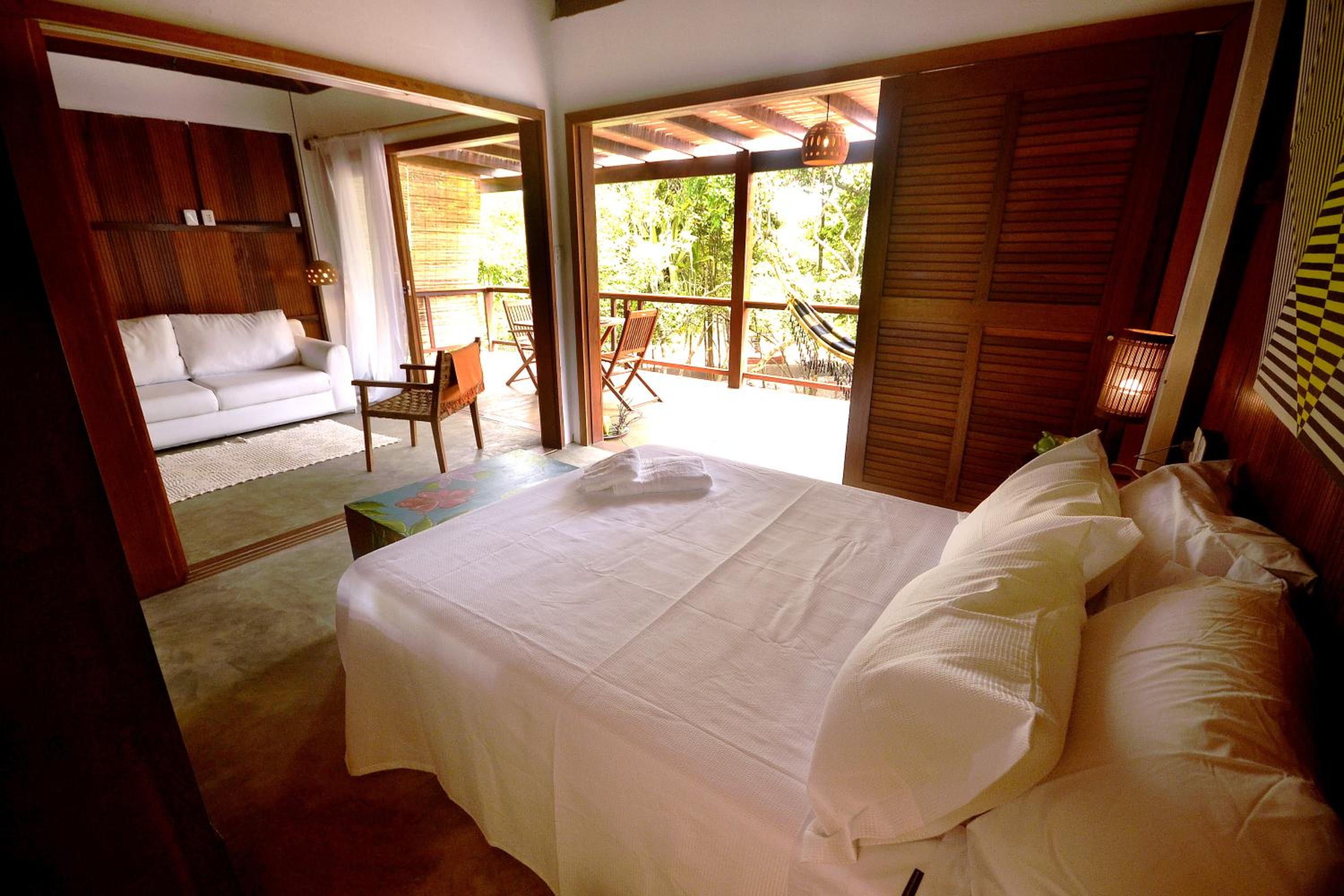 Boa Village- Bungalow Amarelo- Praia de Algodões- Península de Maraú, BA