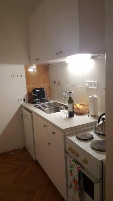 Sugar House City Center Apartment view 4