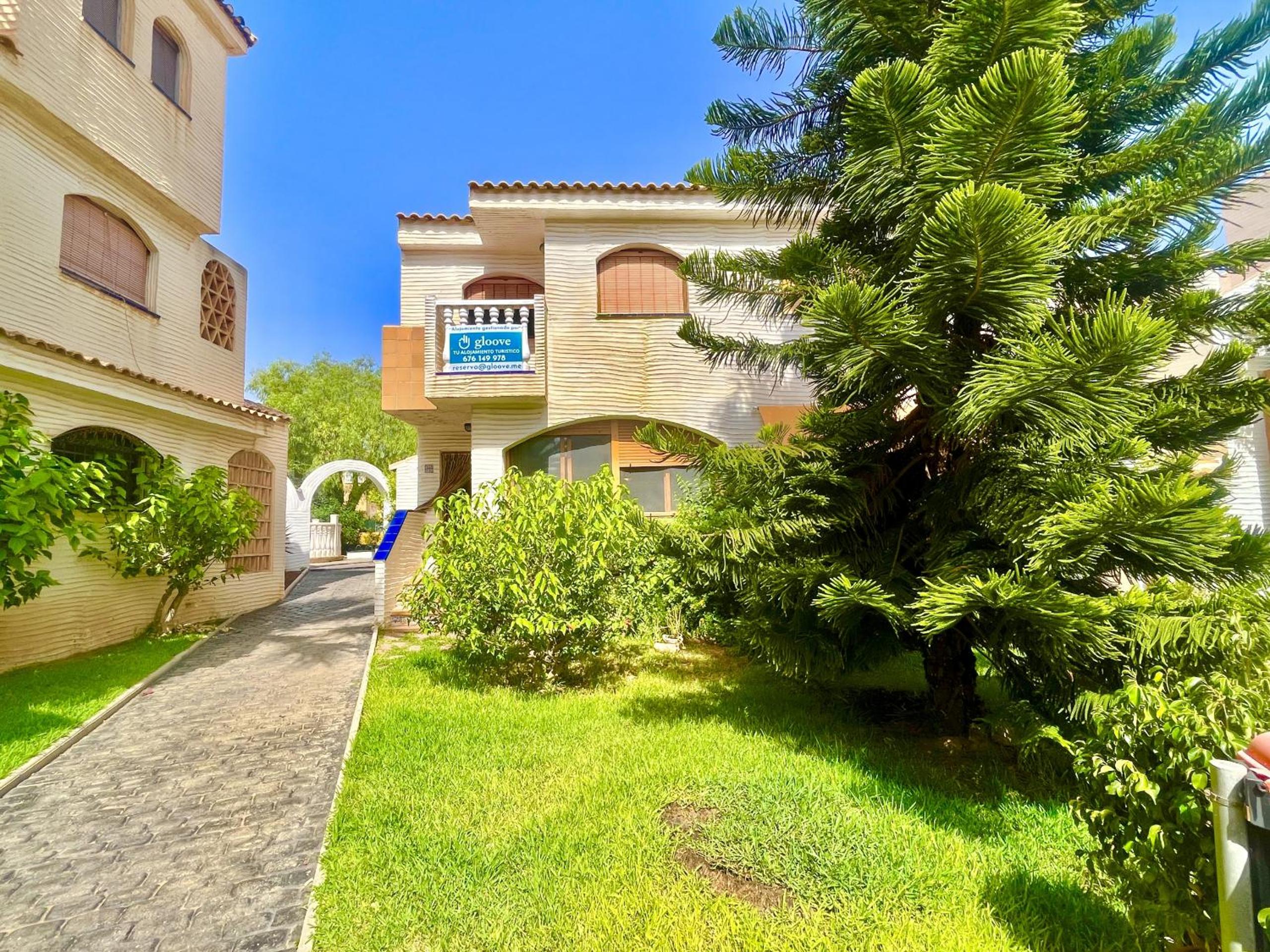 Costa Hispania House by Gloove