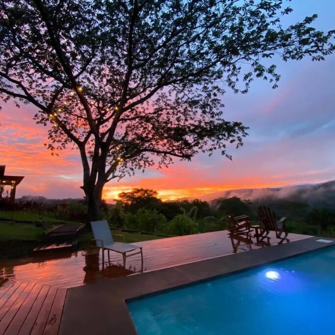 Luxury Villa Caoba- Private, Serene, Amazing Views and Starlink