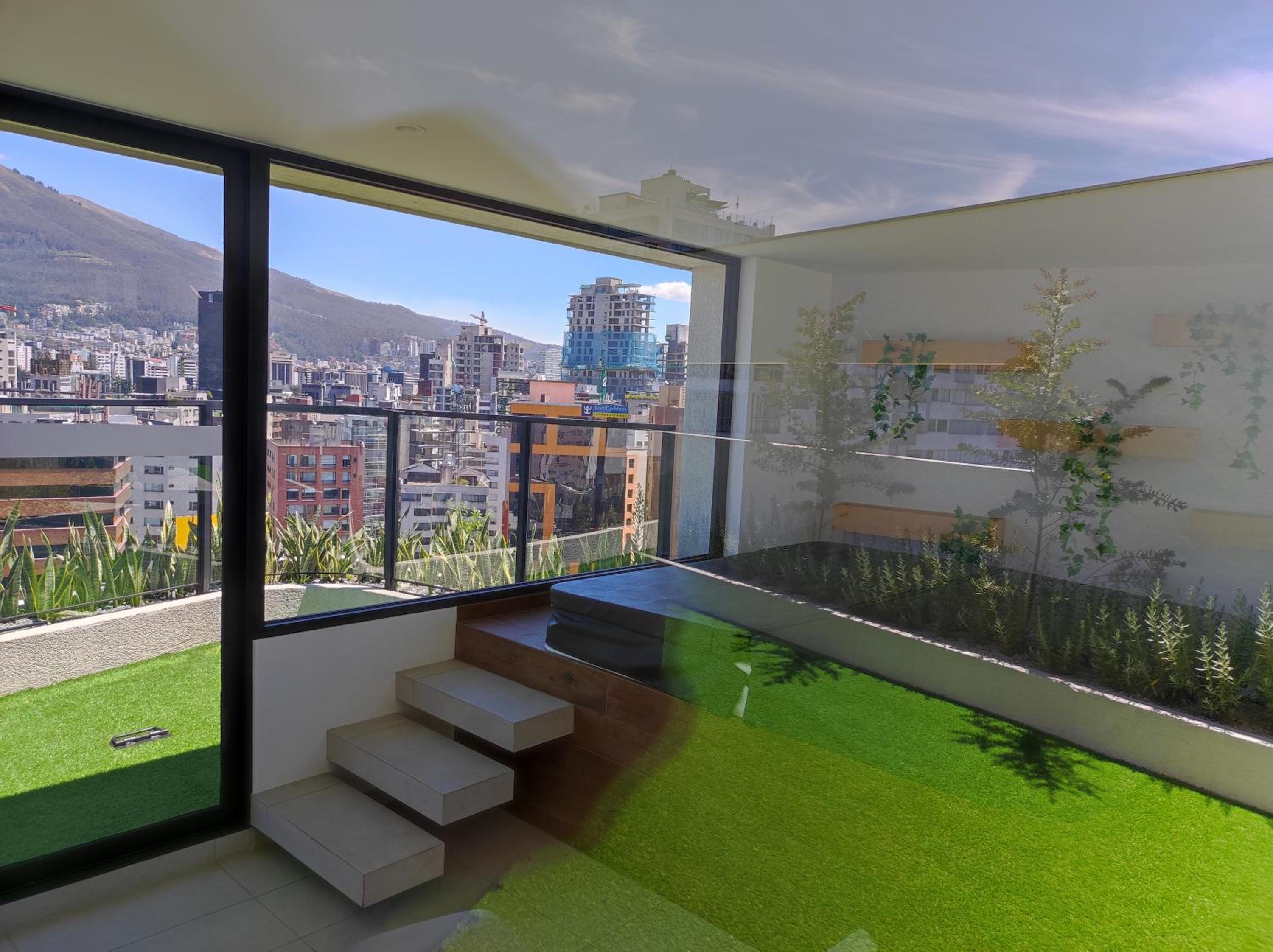 Charming Studio Quito Carolina Coliving Ecuador