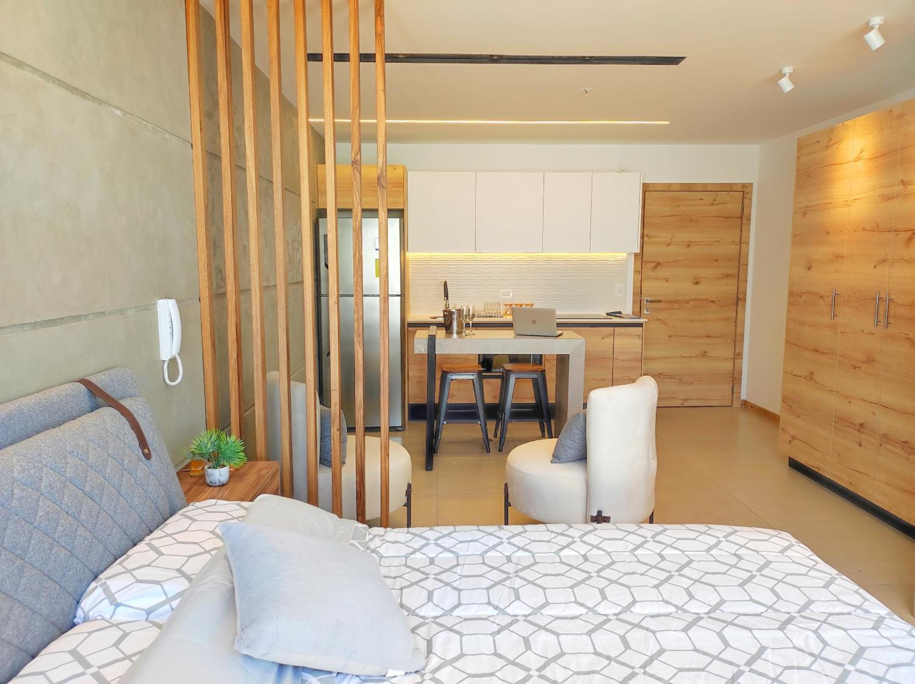 Hotel Charming Studio Quito Carolina Coliving Ecuador