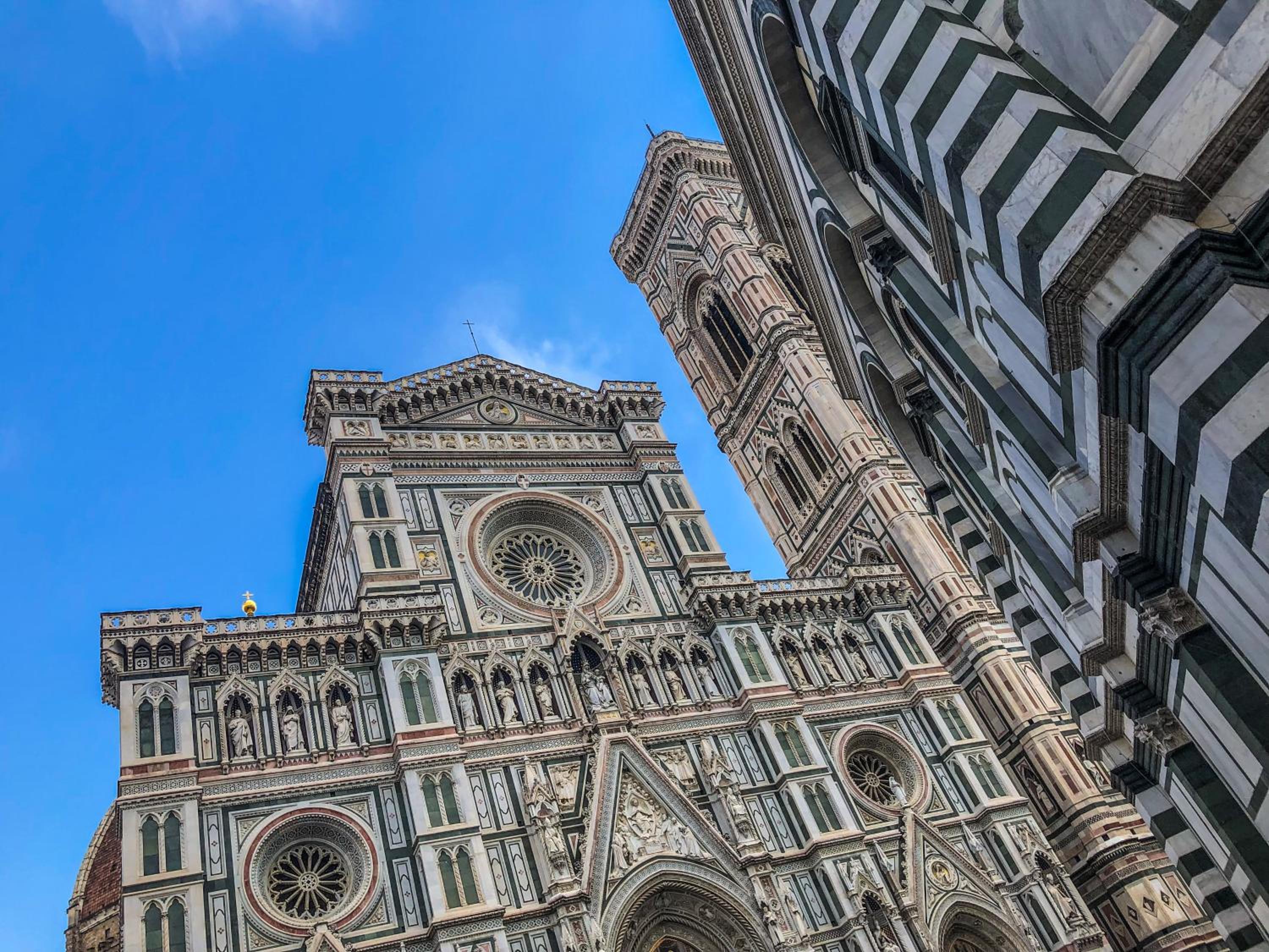 Leonardo luxury apartment