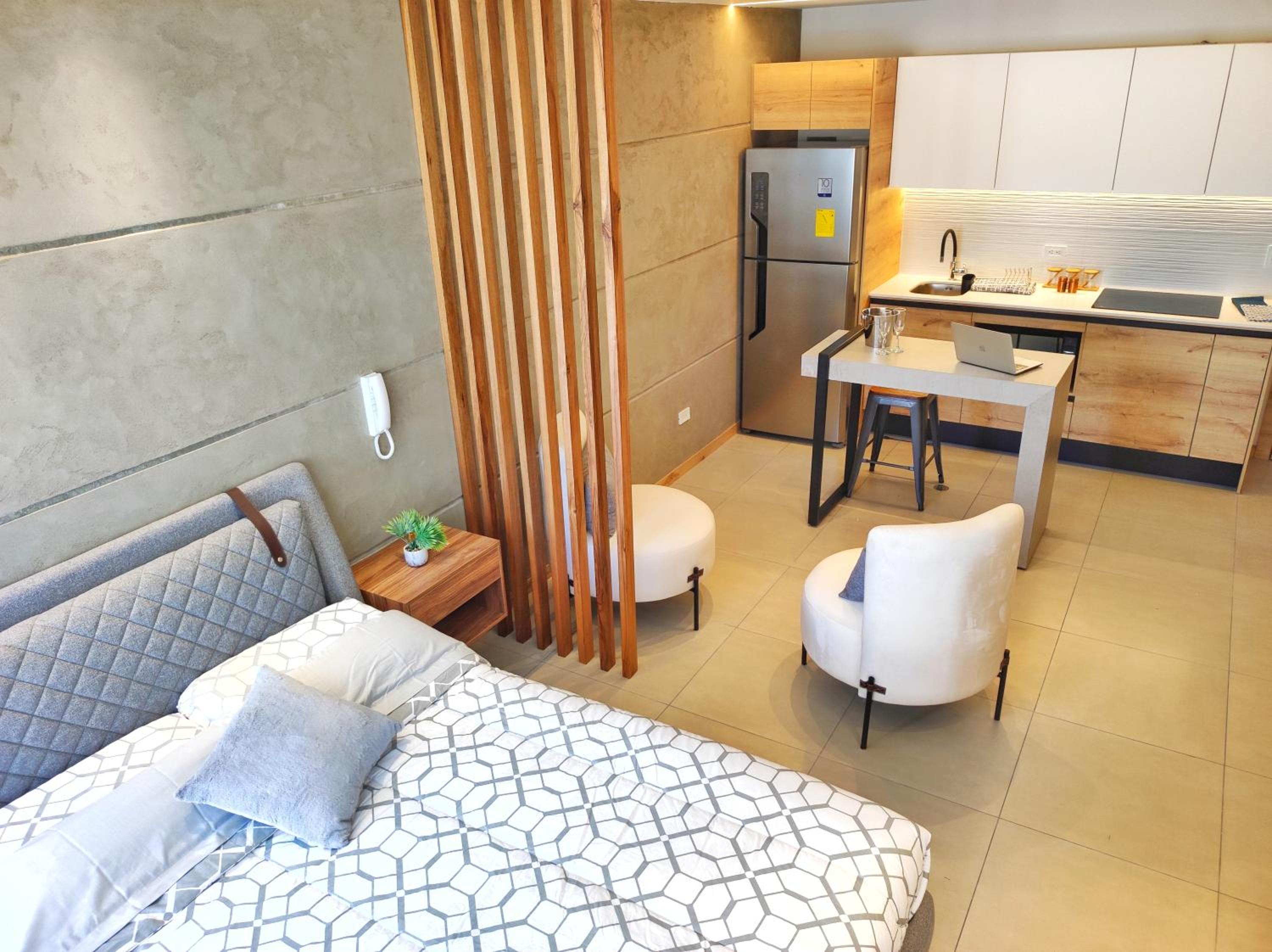 Charming Studio Quito Carolina Coliving Ecuador