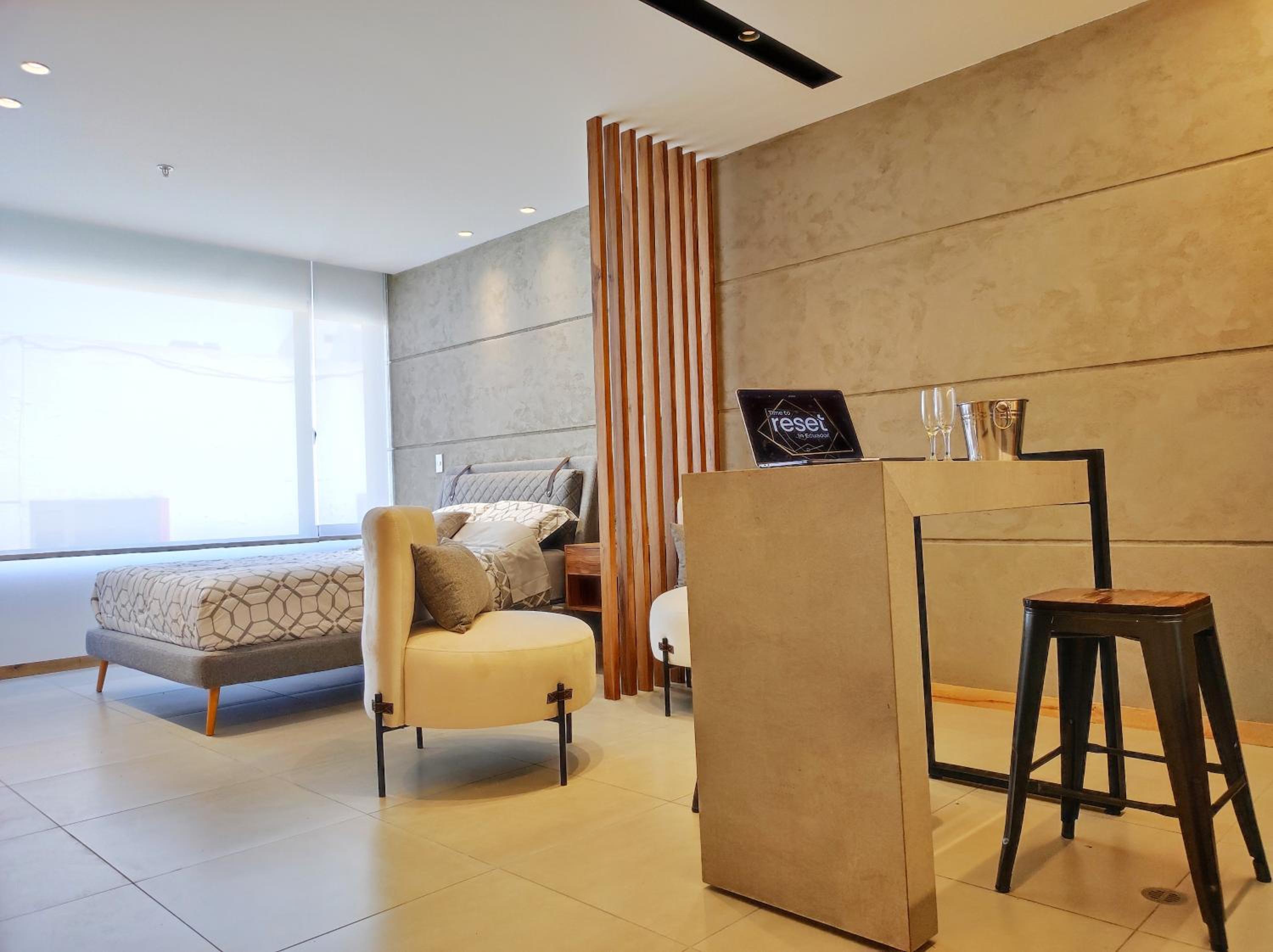 Charming Studio Quito Carolina Coliving Ecuador