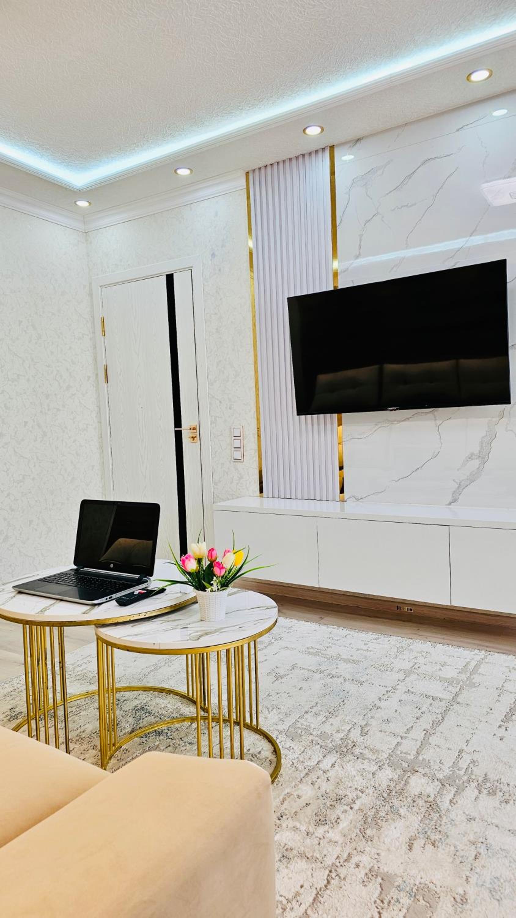 - Enjoy Cozy Apartment - Center view 4