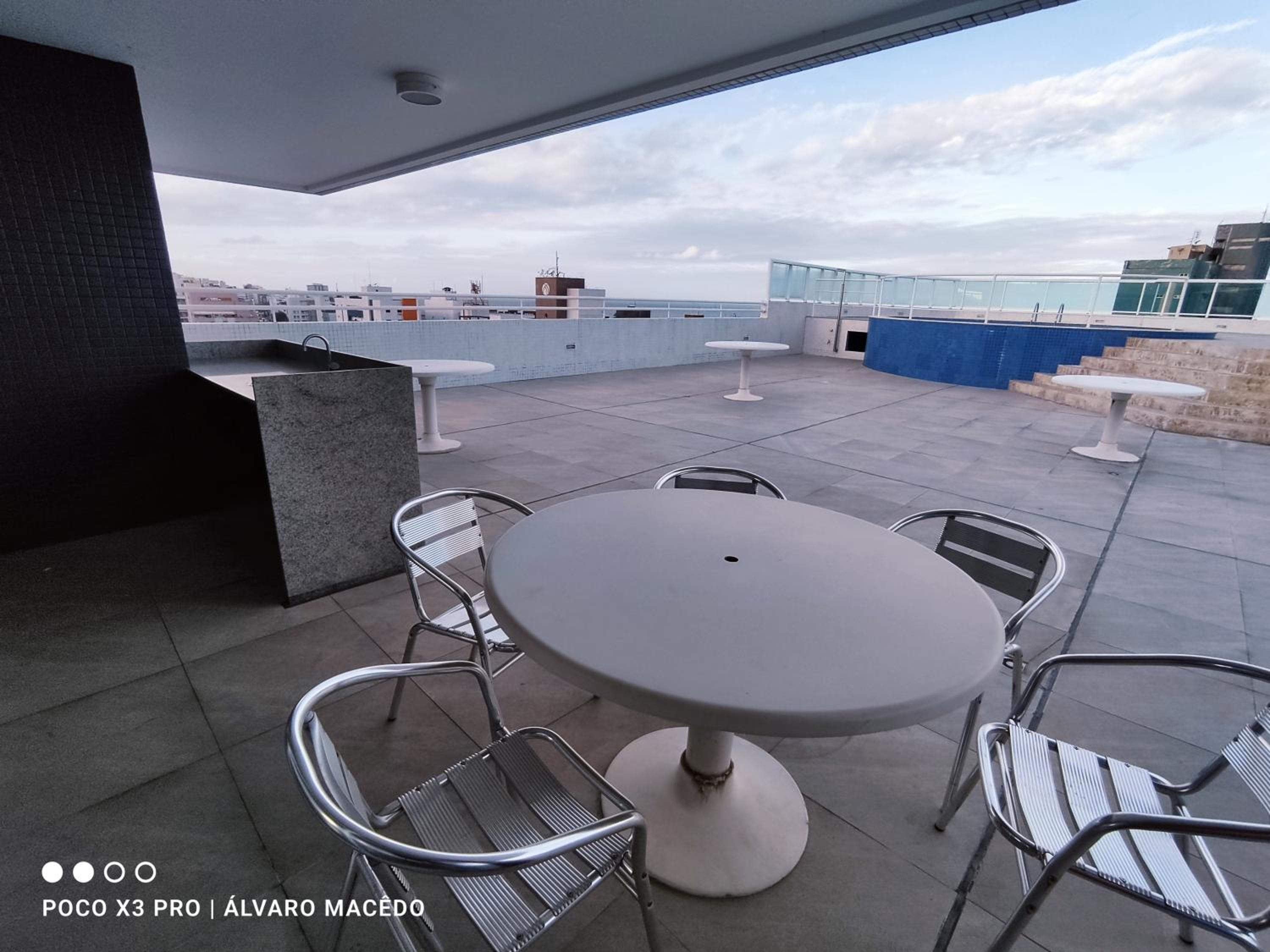 Apartamento na praia, conforto ao mar de Cabo Branco