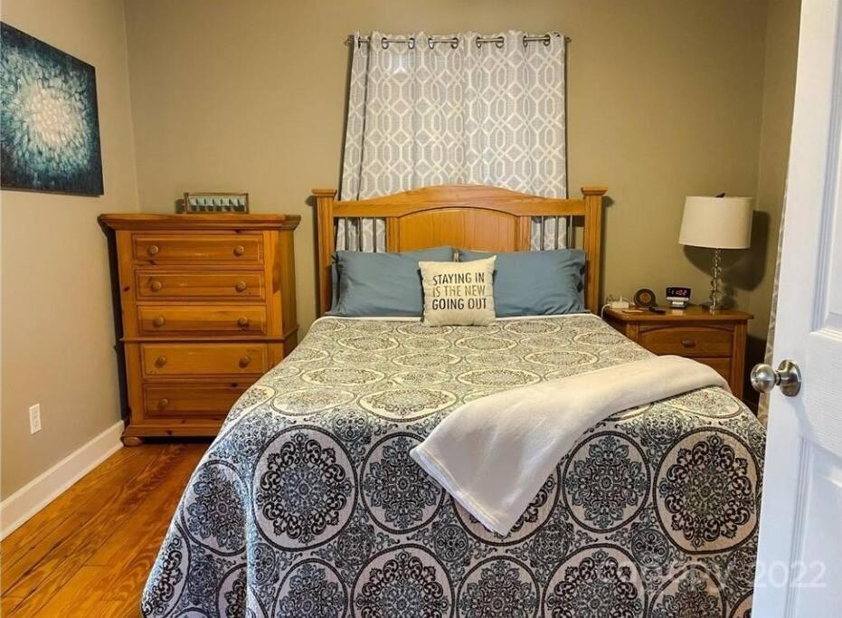 Charming Cottage in Morganton with Ample Parking view 3