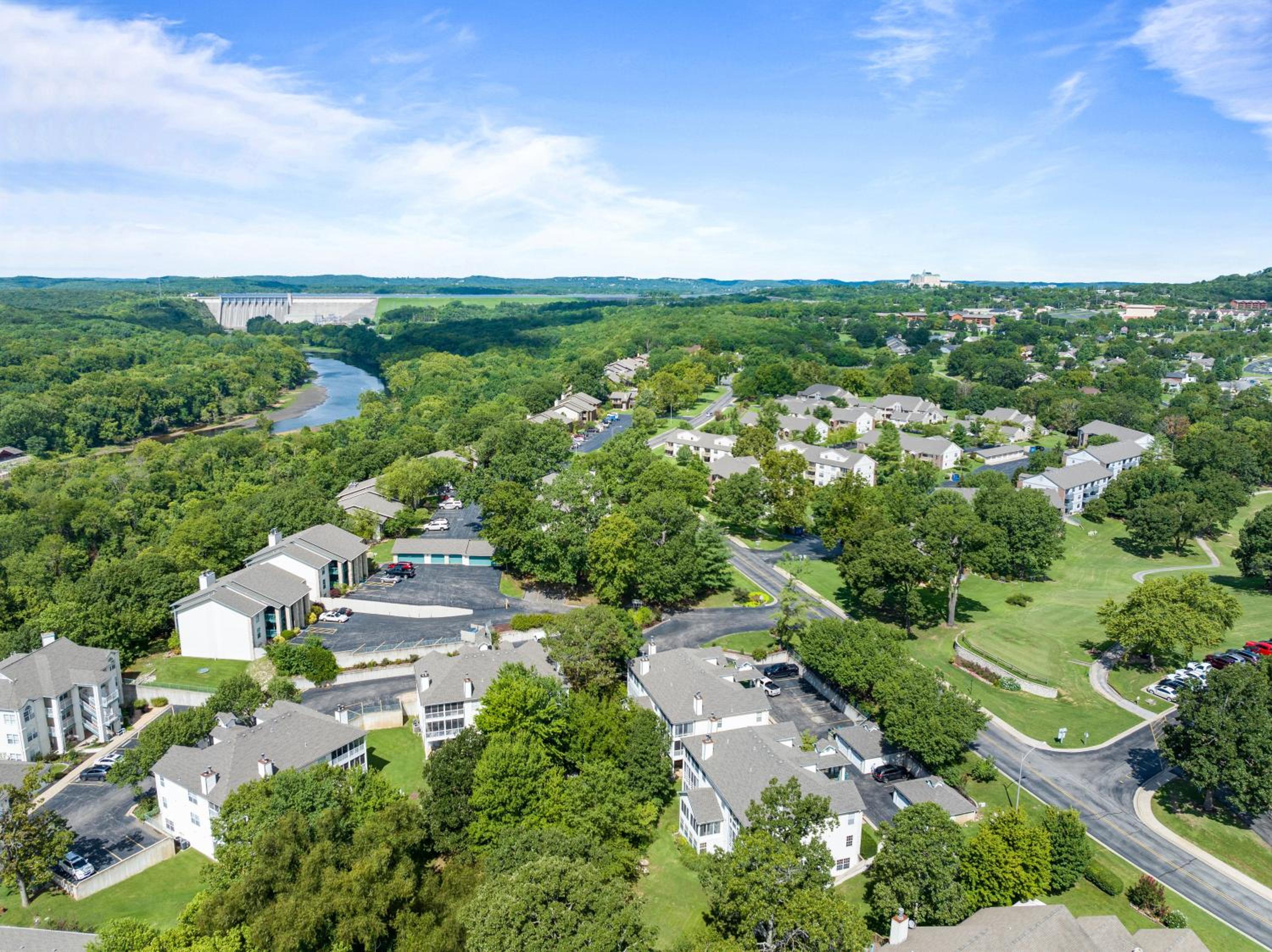 Premiere Pointe condo