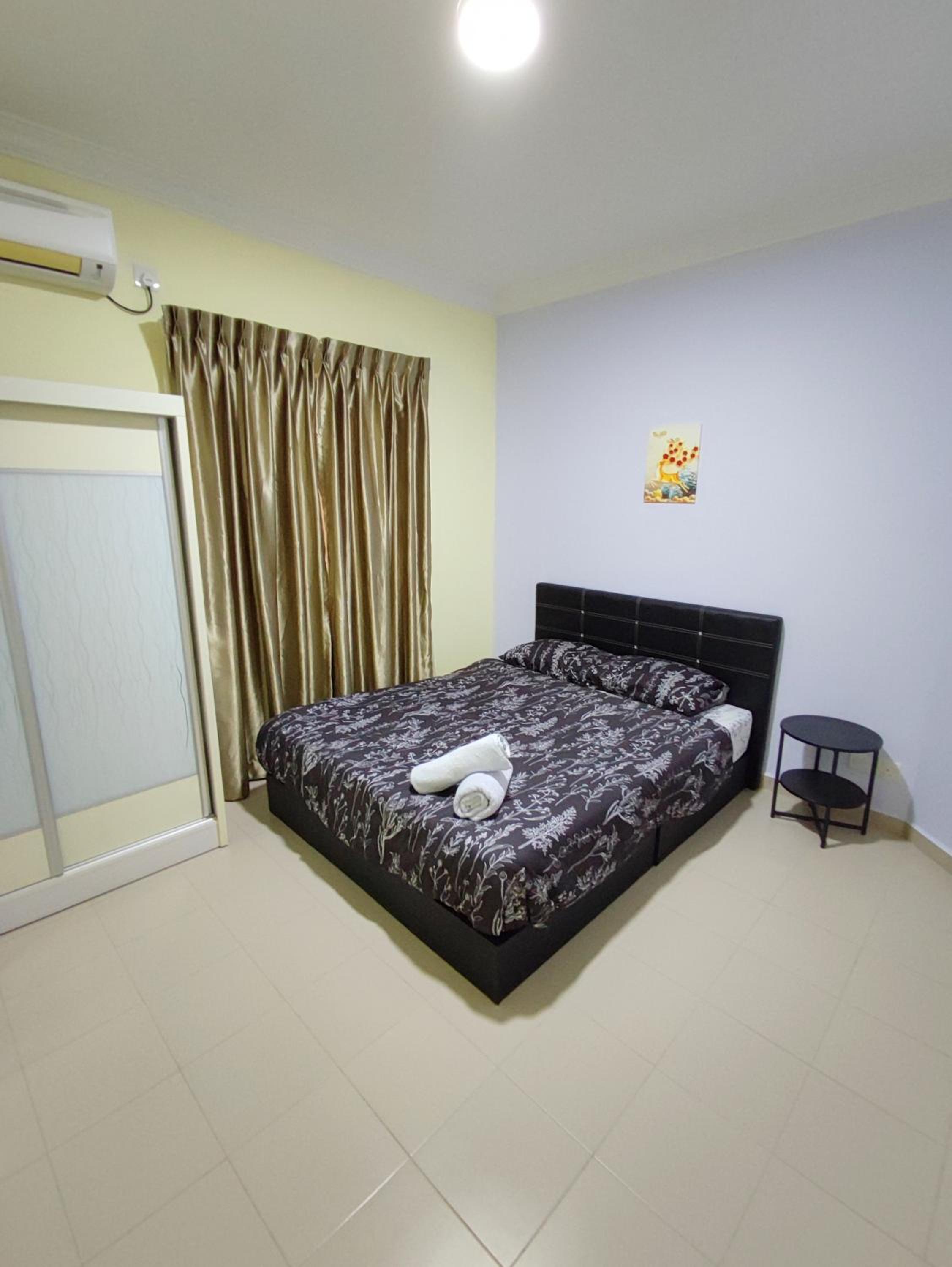 JoJo Homestay Tiara Residence