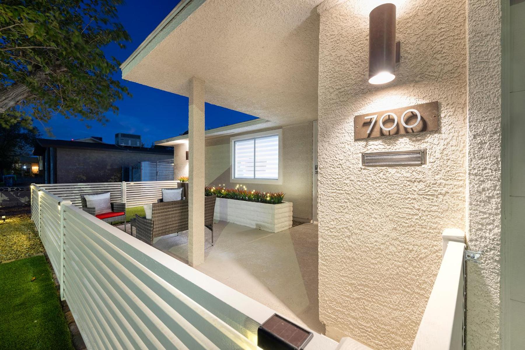 Single Story minutes from Summerlin with RV Parking & Dog Friendly