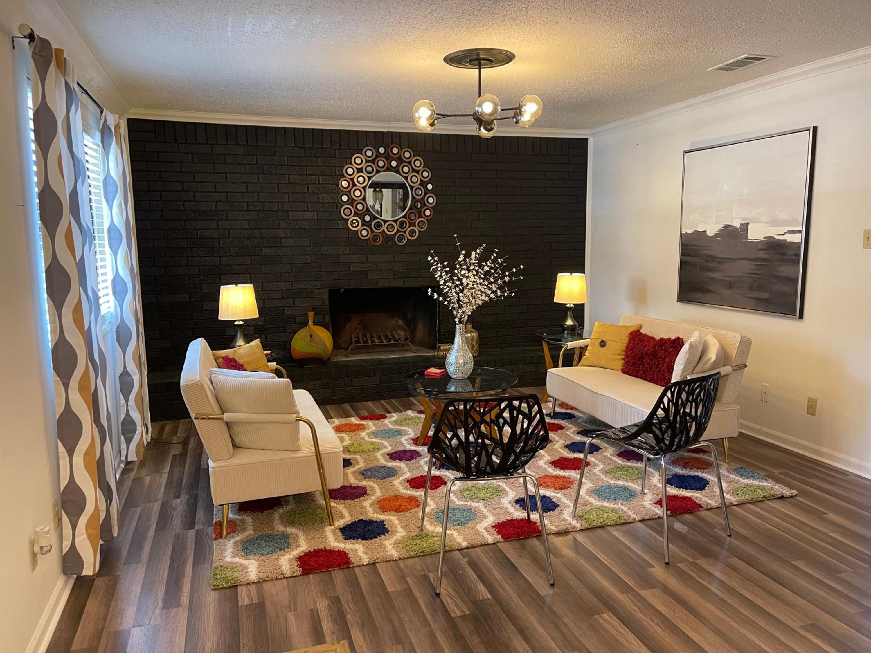 Hotel Lucky #9 Hot Springs